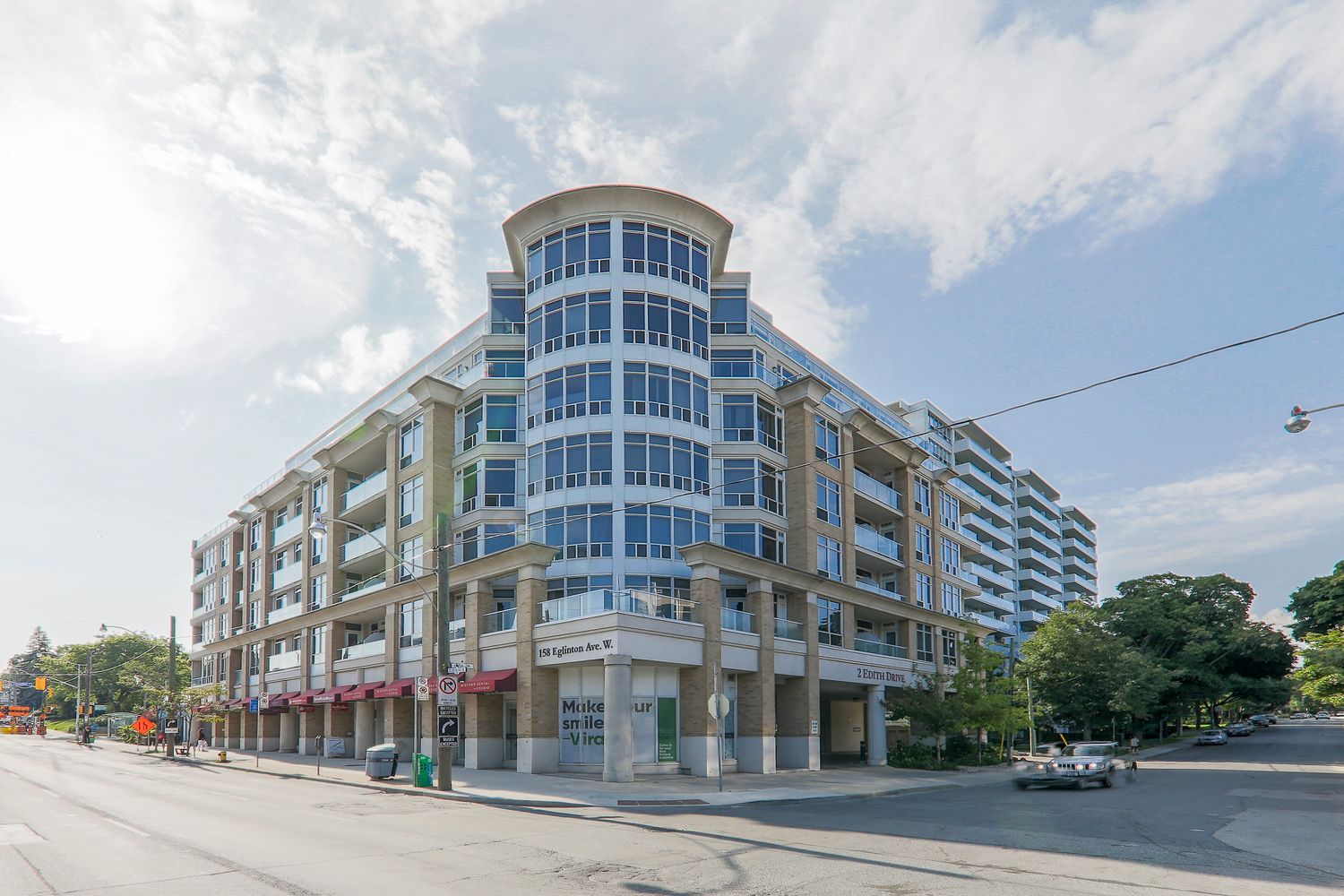 2 Edith Drive. The Movado is located in  Midtown, Toronto - image #1 of 4