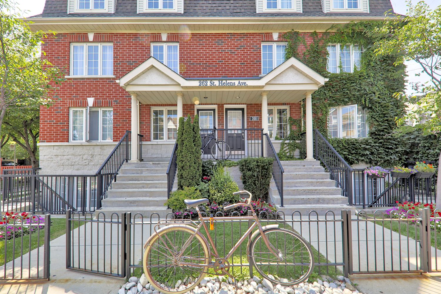 262 St Helens Avenue. Bloor West Mews Condos is located in  West End, Toronto - image #4 of 5