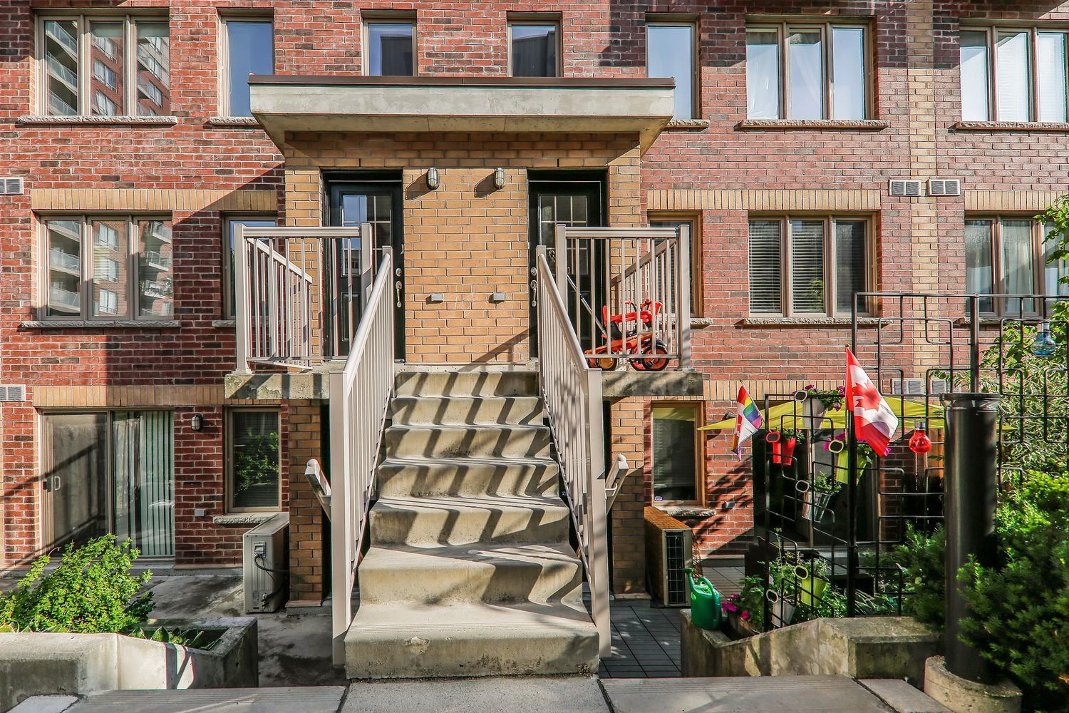 1-21 Ruttan Street. Brownstones on Bloor is located in  West End, Toronto - image #5 of 5