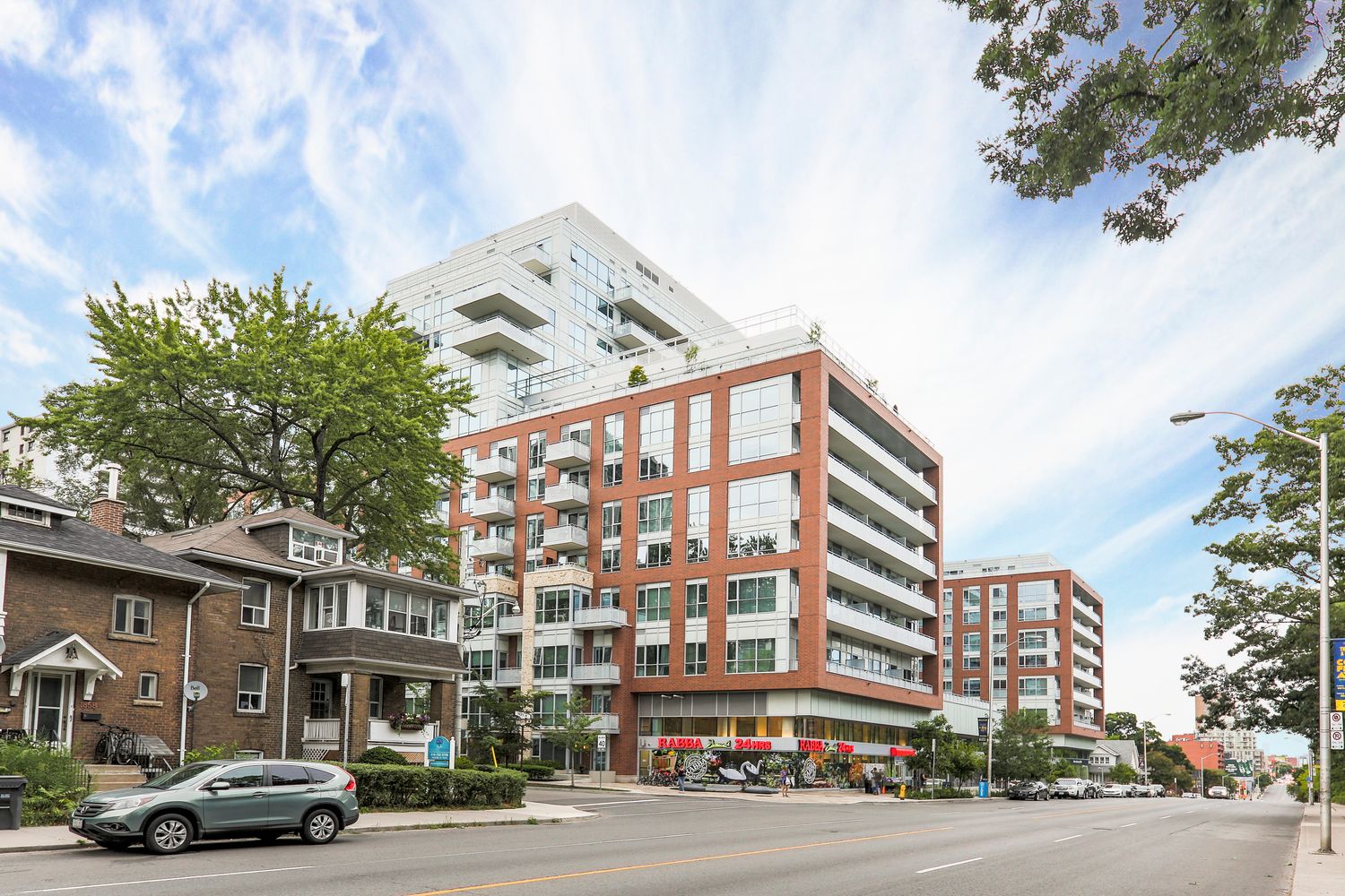 1830 Bloor Street W. High Park Residences is located in  West End, Toronto - image #1 of 8