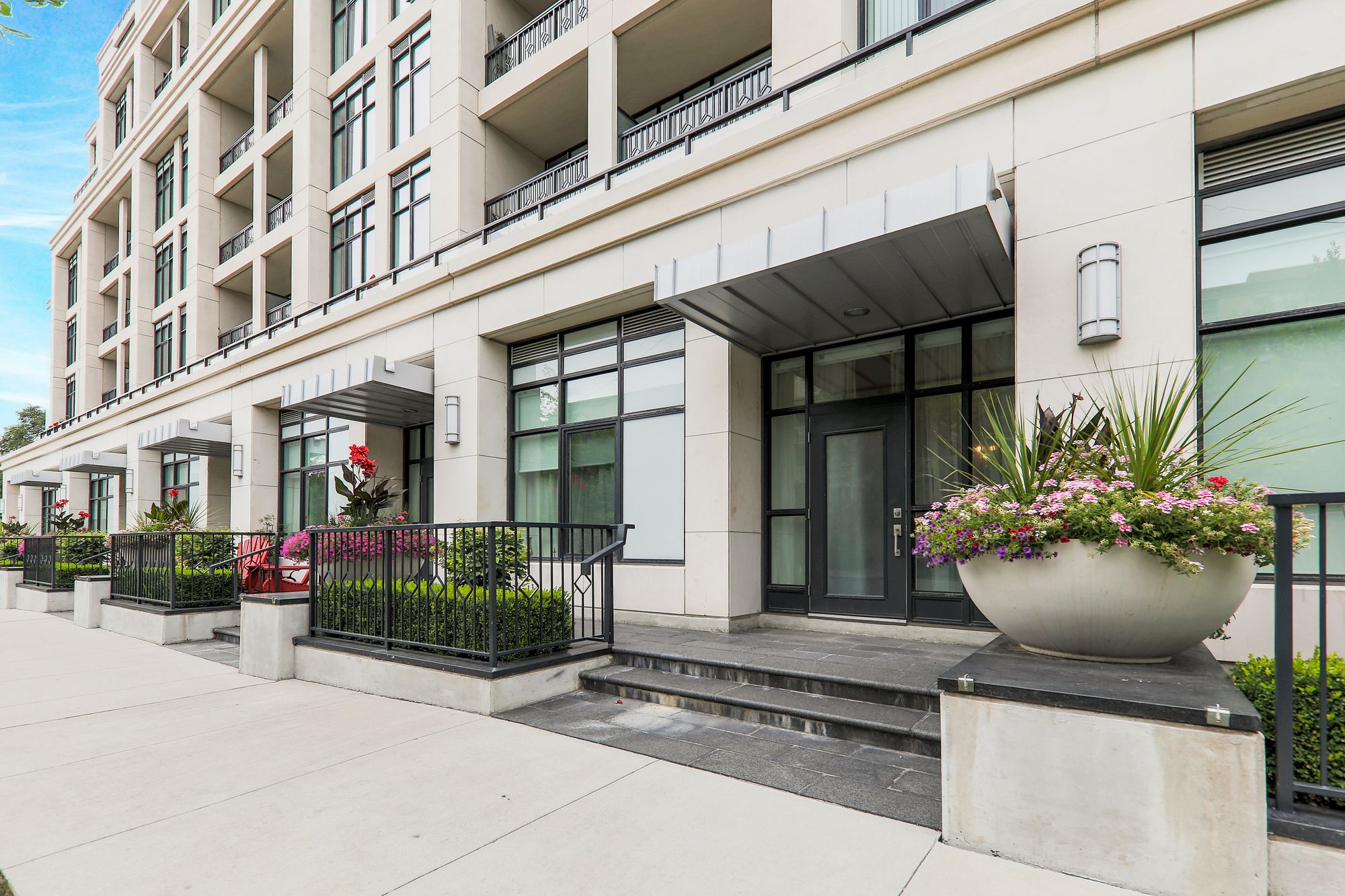 2 Old Mill Dr Two Old Mill 3 Condos for Sale & 0 Units for Rent