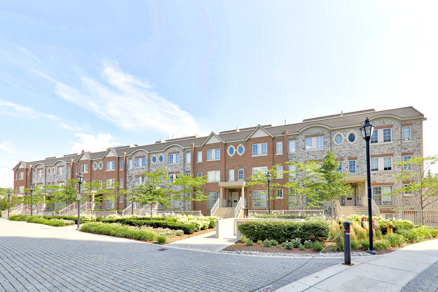 93-95 The Queensway. Windermere By The Lake Terrace is located in  West End, Toronto - image #1 of 4