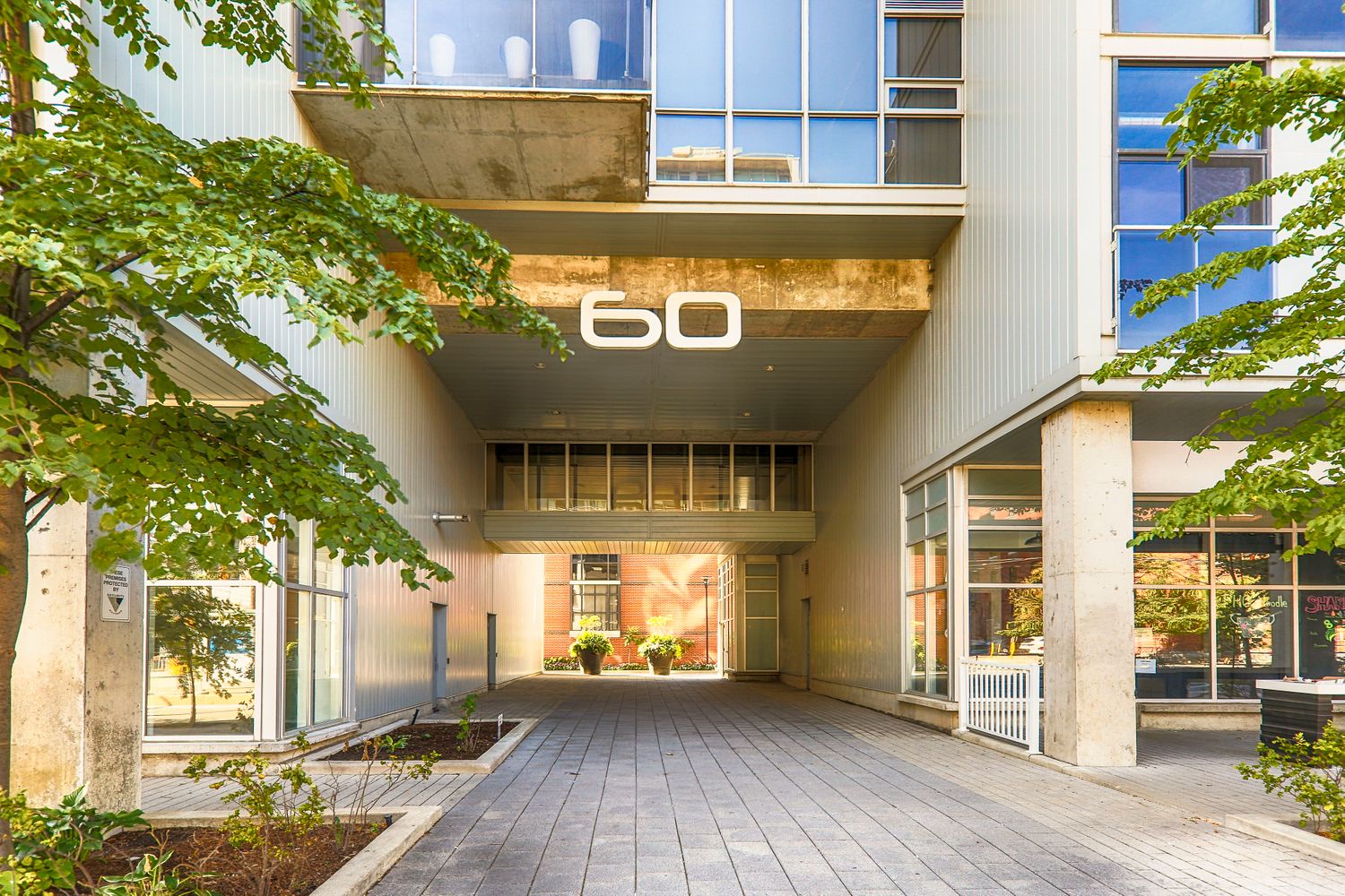 60-64 Niagara Street. Sixty Loft is located in  Downtown, Toronto - image #3 of 5