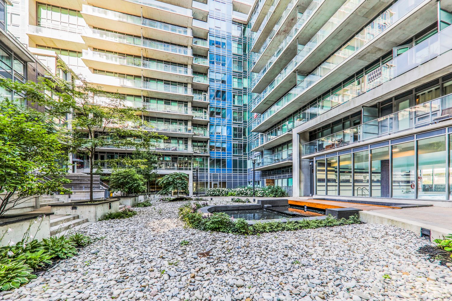 55 East Liberty Street. Bliss Condos is located in  West End, Toronto - image #5 of 5