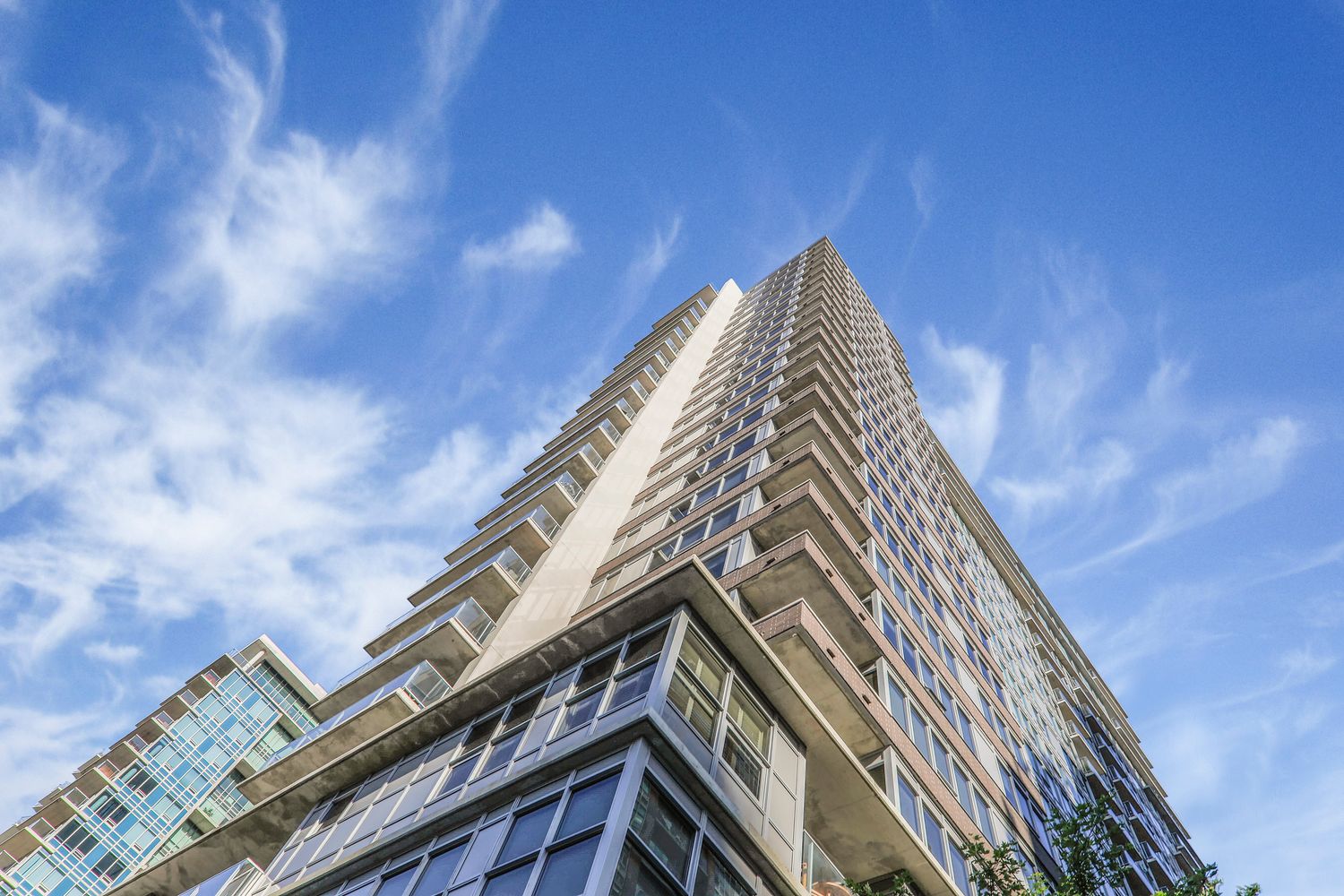 59 East Liberty Street. Liberty Towers Condos is located in  West End, Toronto - image #3 of 4