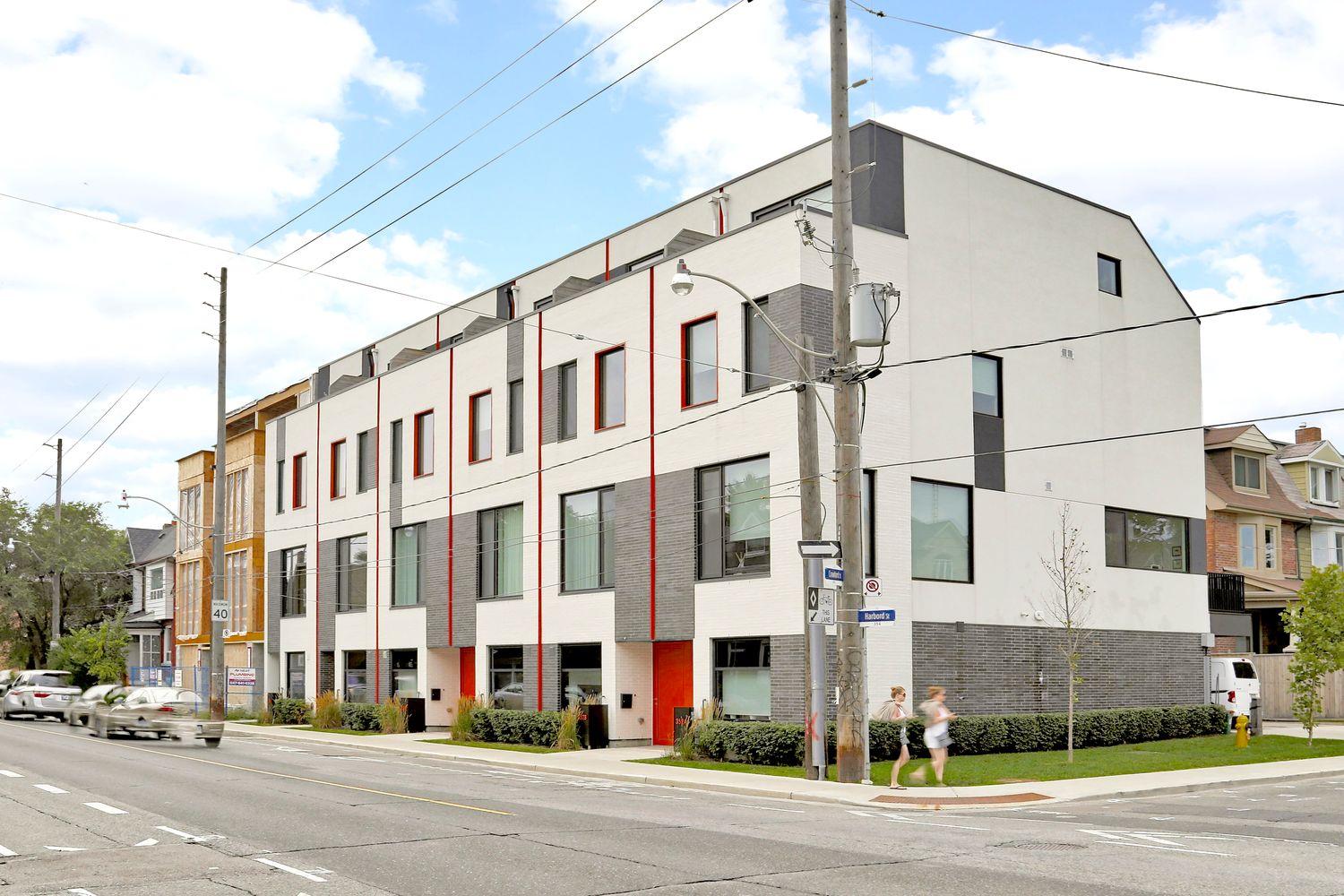 352-358 Harbord Street. Oben Flats Harbord Towns is located in  West End, Toronto - image #1 of 5