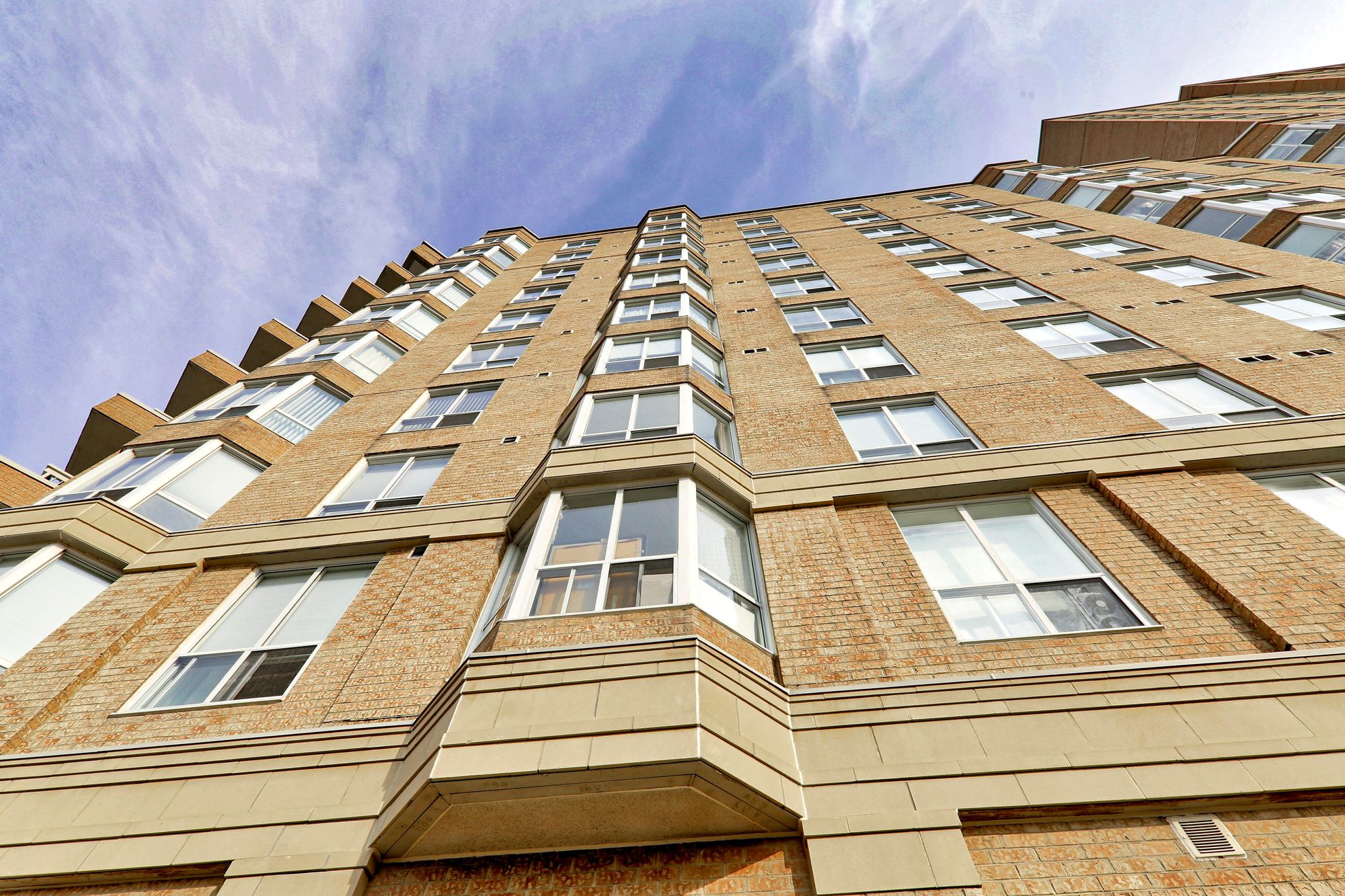 11 Thorncliffe Park Dr Leaside Park 1 Condo for Sale & 0 Units for