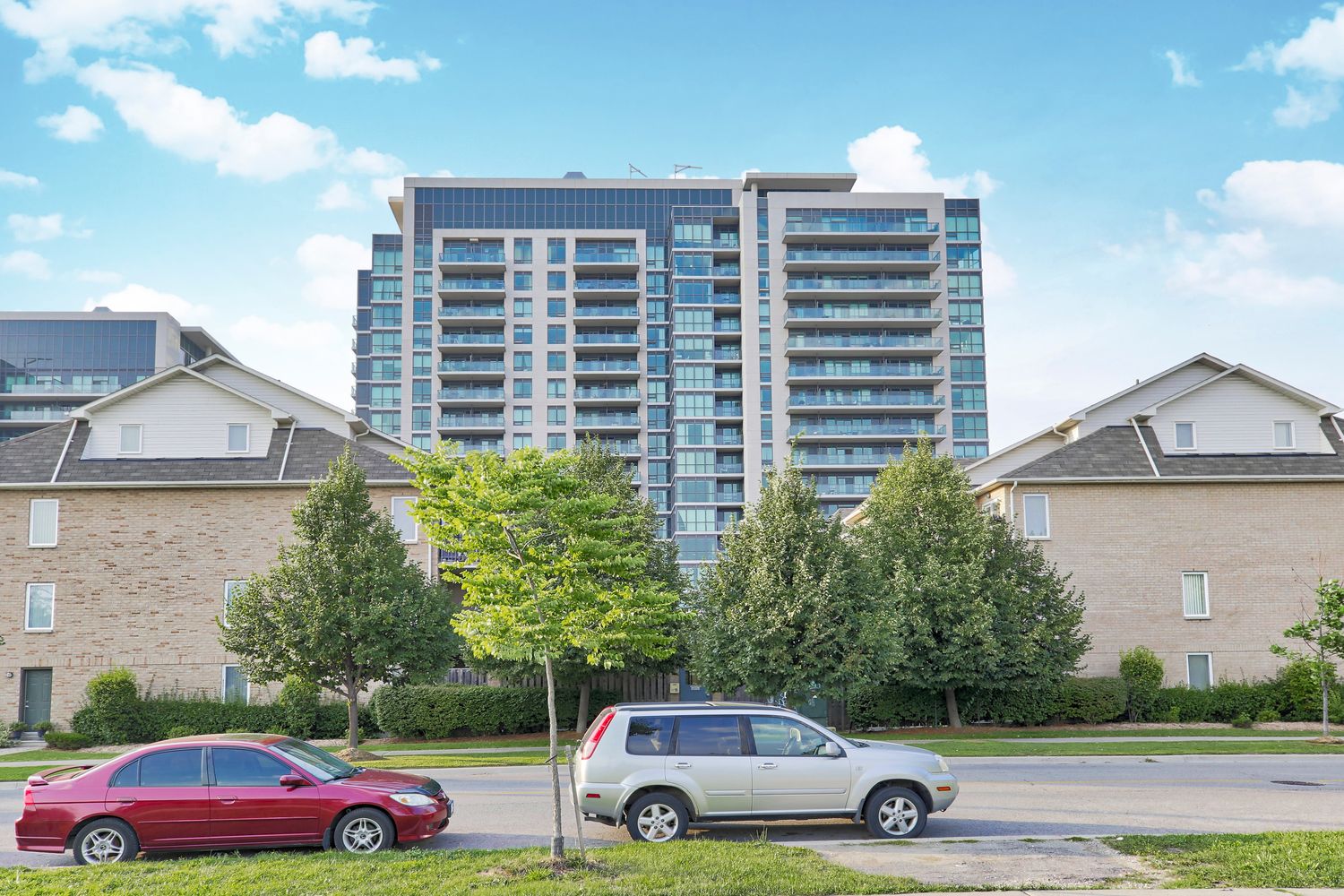 35 Brian Peck Crescent. Scenic on Eglinton Condos is located in  East York, Toronto - image #2 of 5