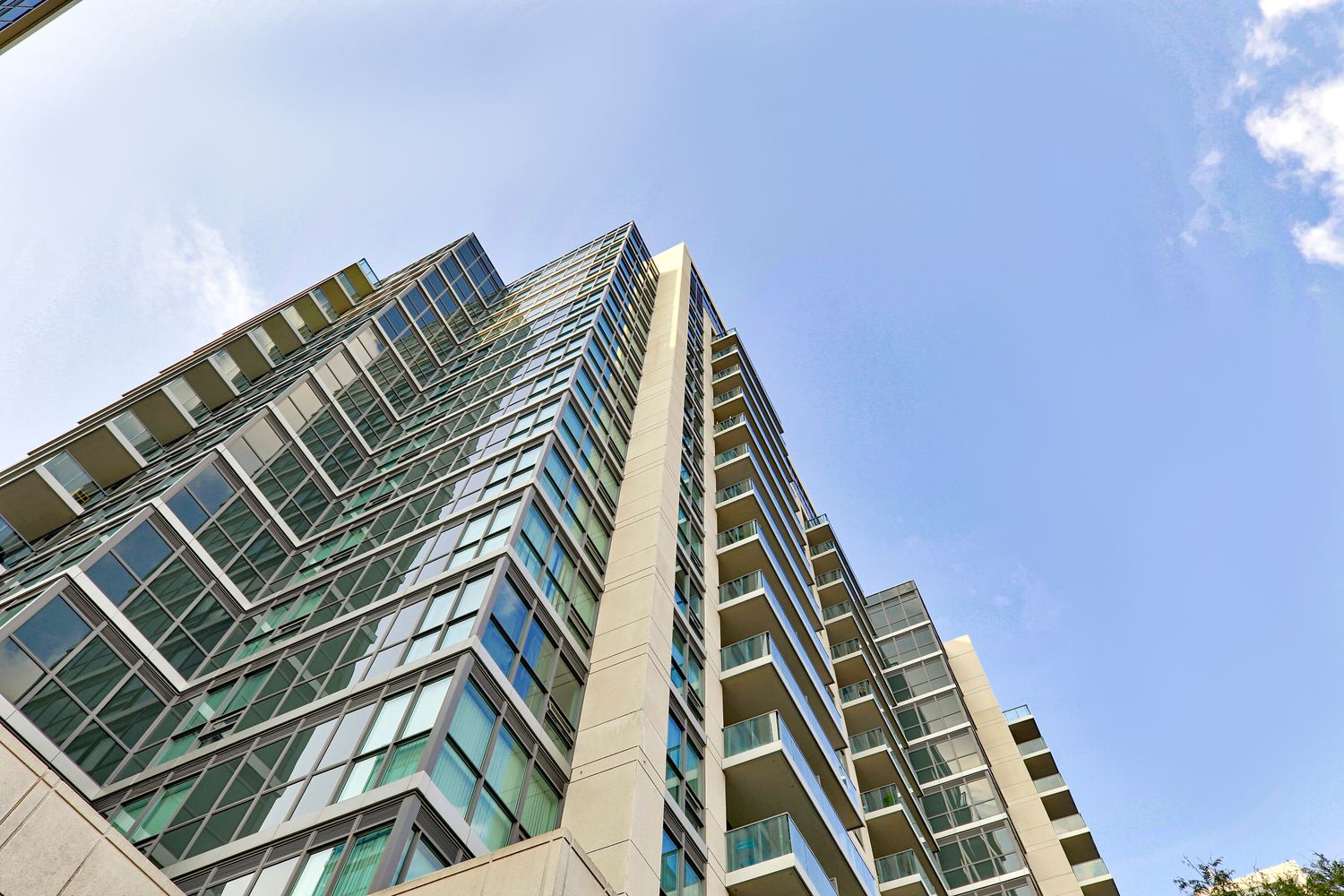 35 Brian Peck Crescent. Scenic on Eglinton Condos is located in  East York, Toronto - image #3 of 5