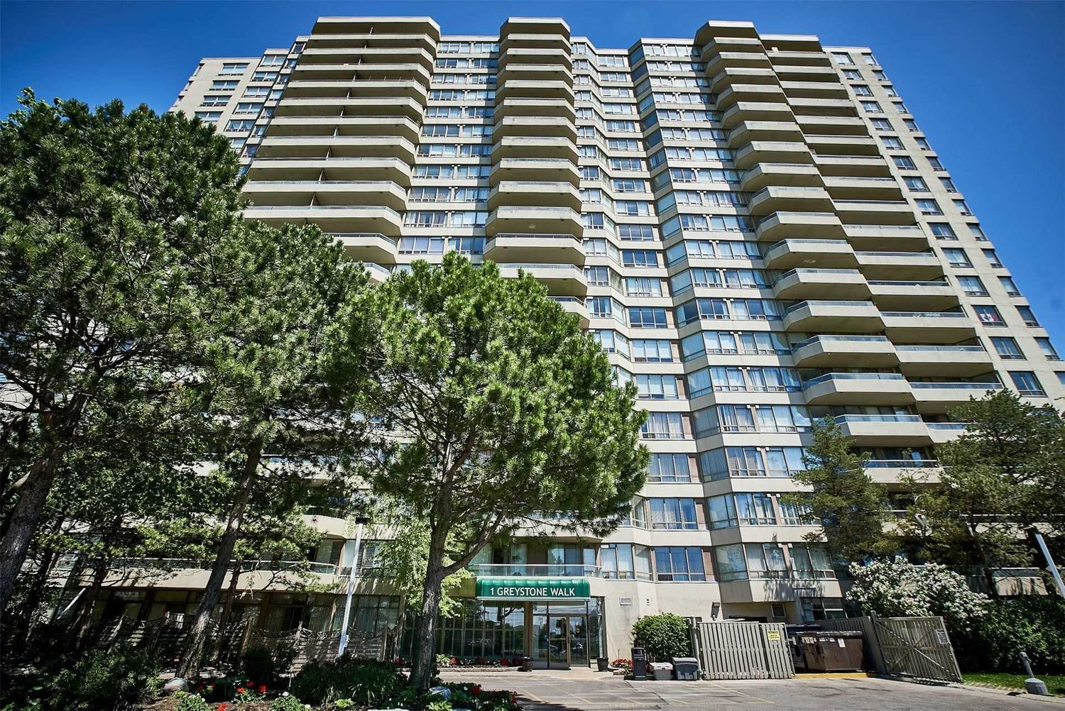 1 Greystone Walk Drive. 1 Greystone Walk Condos is located in  Scarborough, Toronto - image #2 of 3