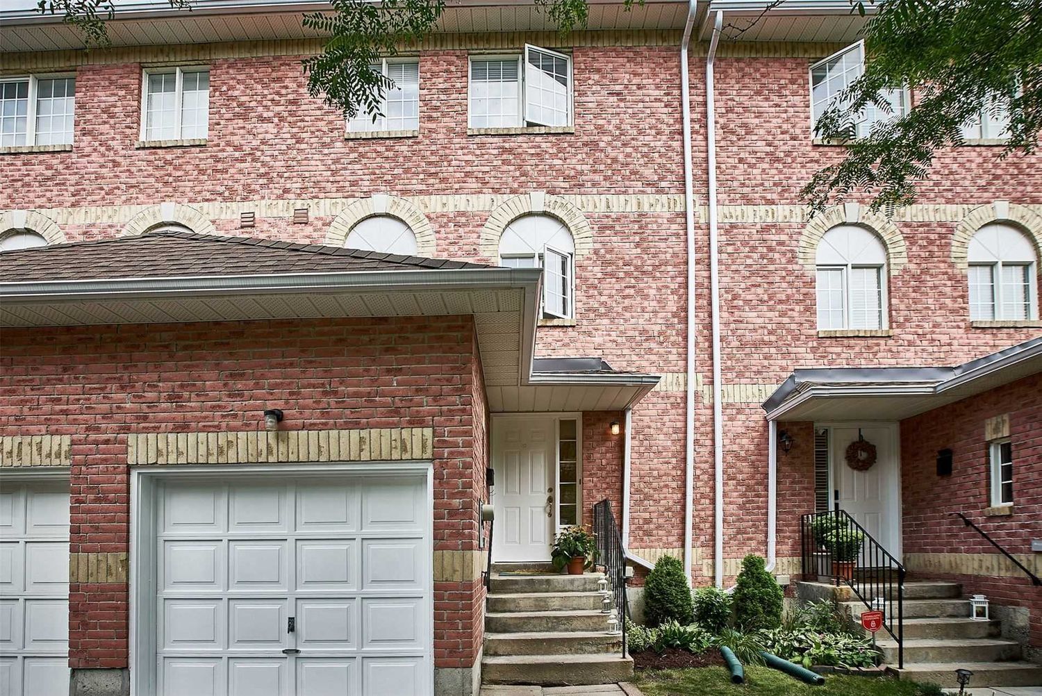 138 Homestead Road. 138 Homestead Road Condos is located in  Scarborough, Toronto - image #2 of 4