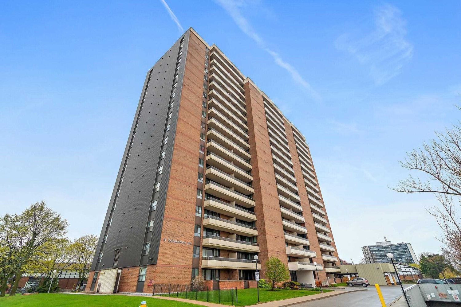 15 Torrance Road. 15 Torrance Road Condos is located in  Scarborough, Toronto - image #1 of 3