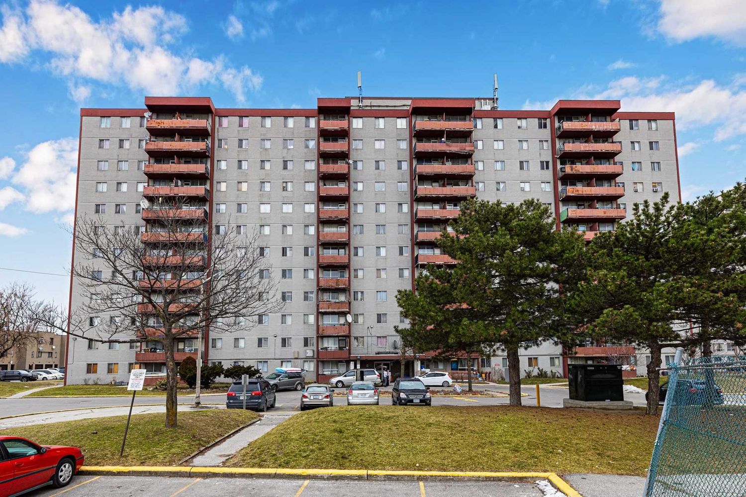 940 Caledonia Road. 50 Lotherton Condos is located in  North York, Toronto - image #1 of 2