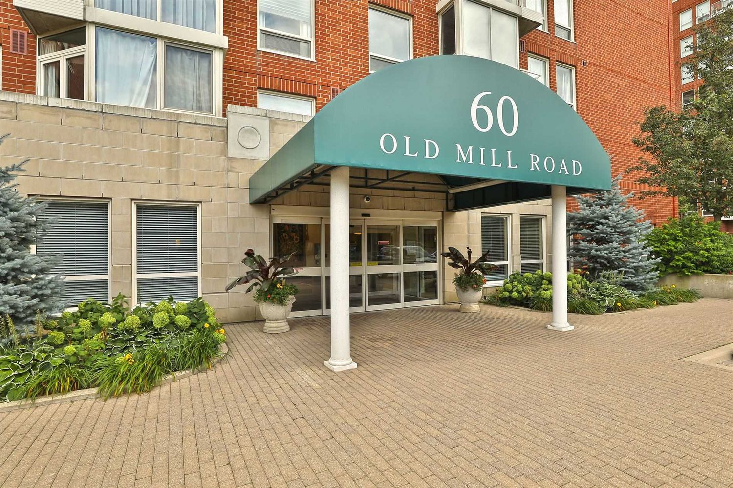 60 Old Mill Road. 60 Old Mill Road Condos is located in  York Crosstown, Toronto - image #2 of 3