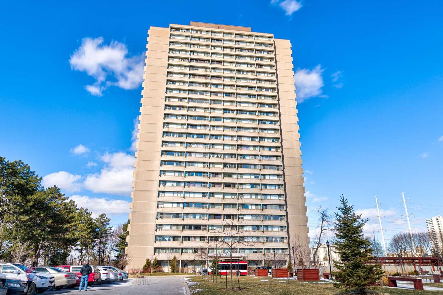 715-735 Don Mills Road. 715 Don Mills Condos is located in  North York, Toronto - image #1 of 2
