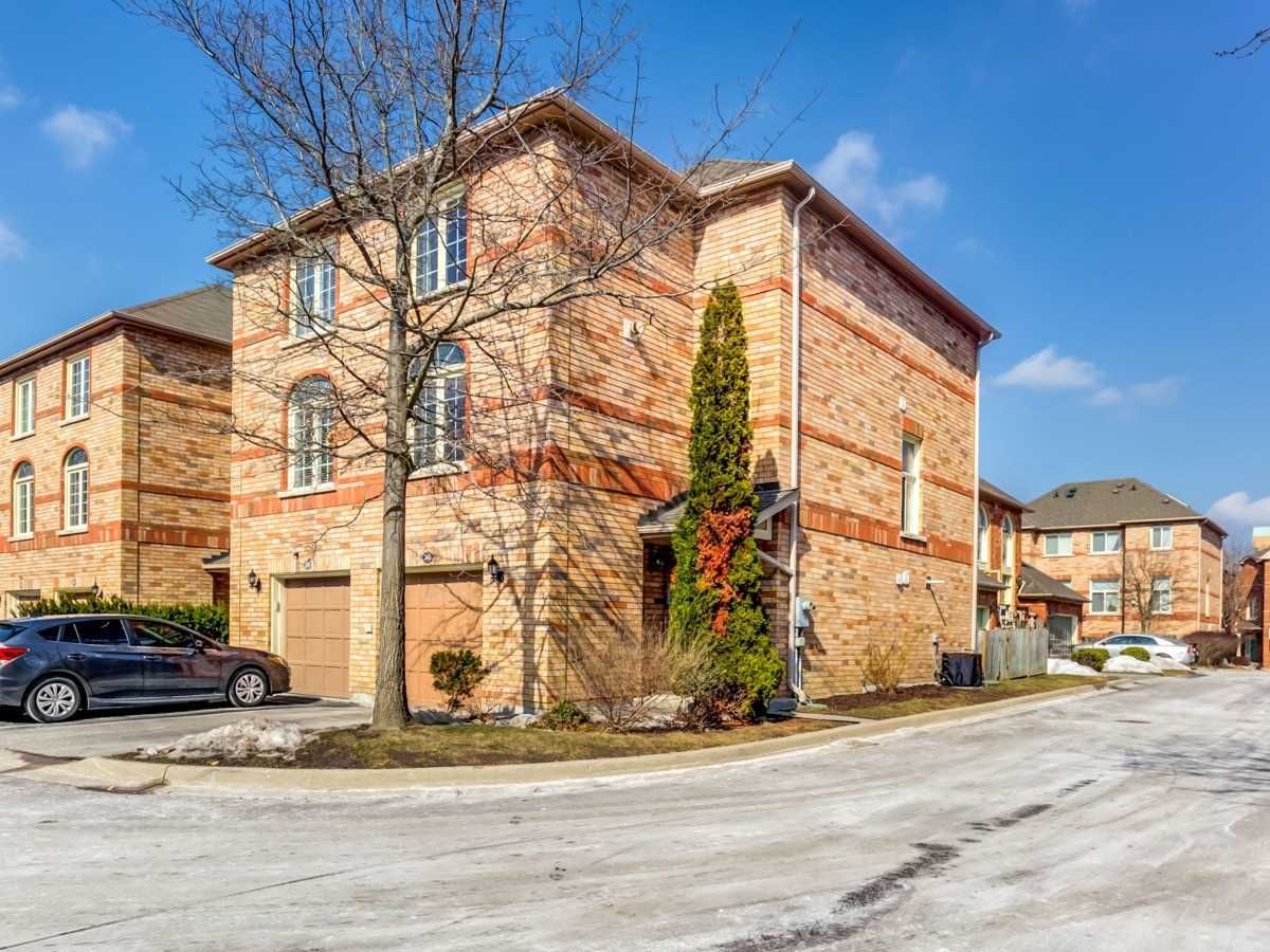 1-55 Guildpark Ptwy. 8 Cromwell Road is located in  Scarborough, Toronto - image #1 of 2
