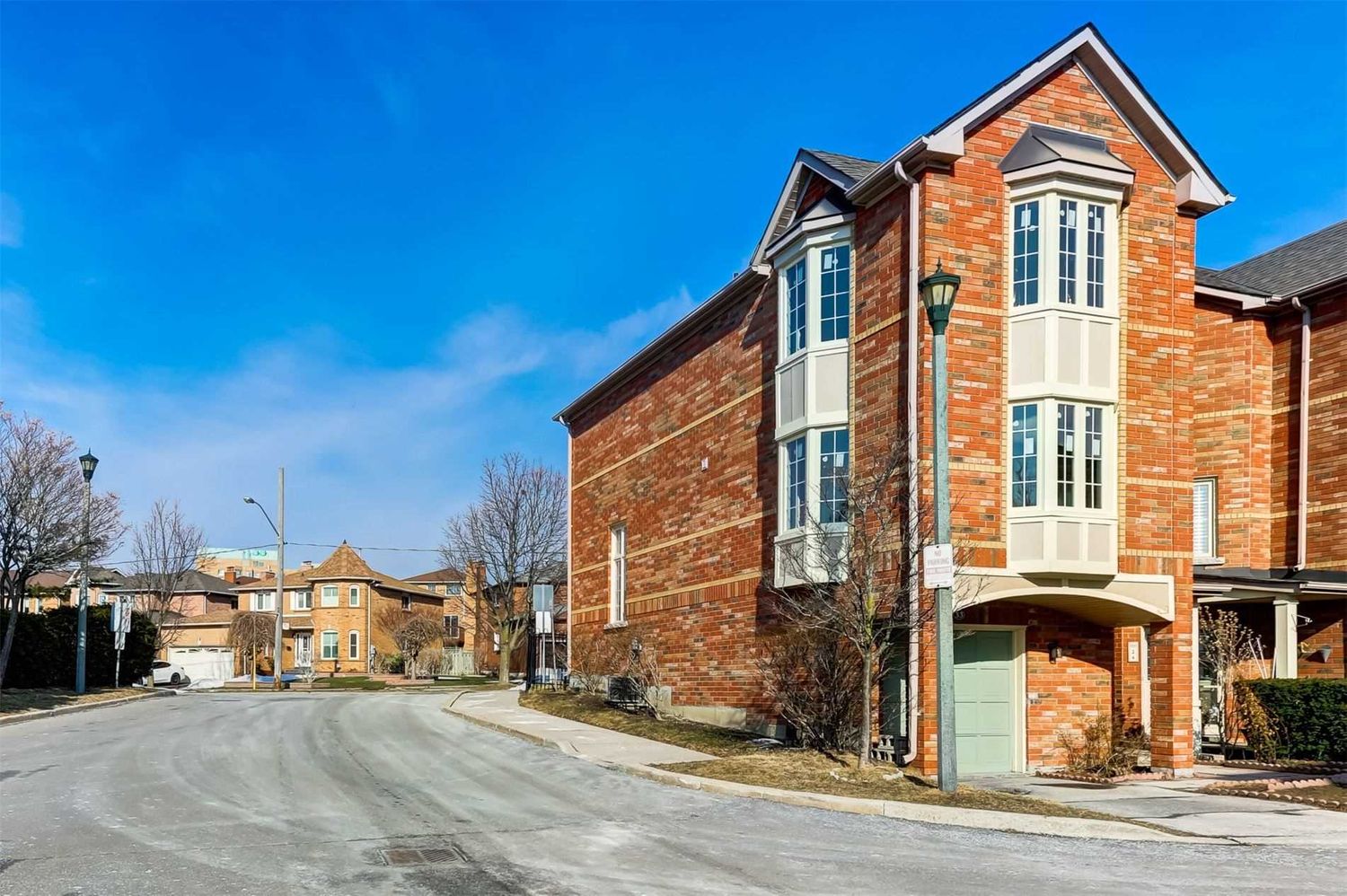 1-55 Guildpark Ptwy. 8 Cromwell Road is located in  Scarborough, Toronto - image #2 of 2
