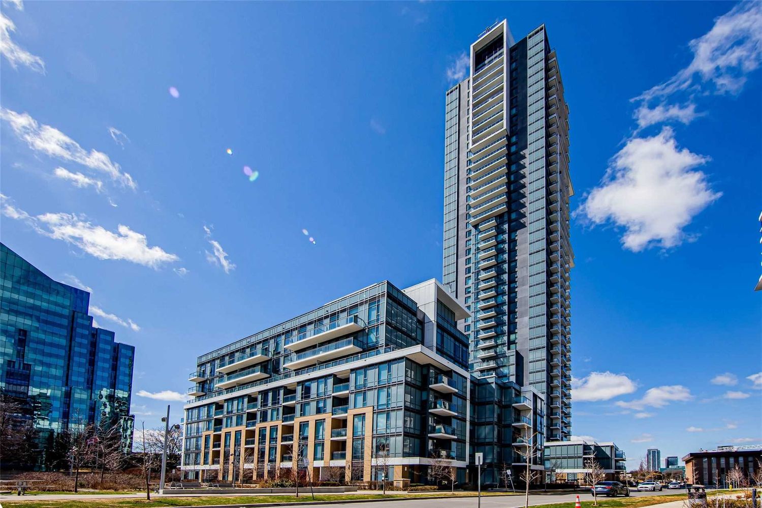 55 Ann O'Reilly Road. Alto and Parkside at Atria is located in  North York, Toronto - image #1 of 3