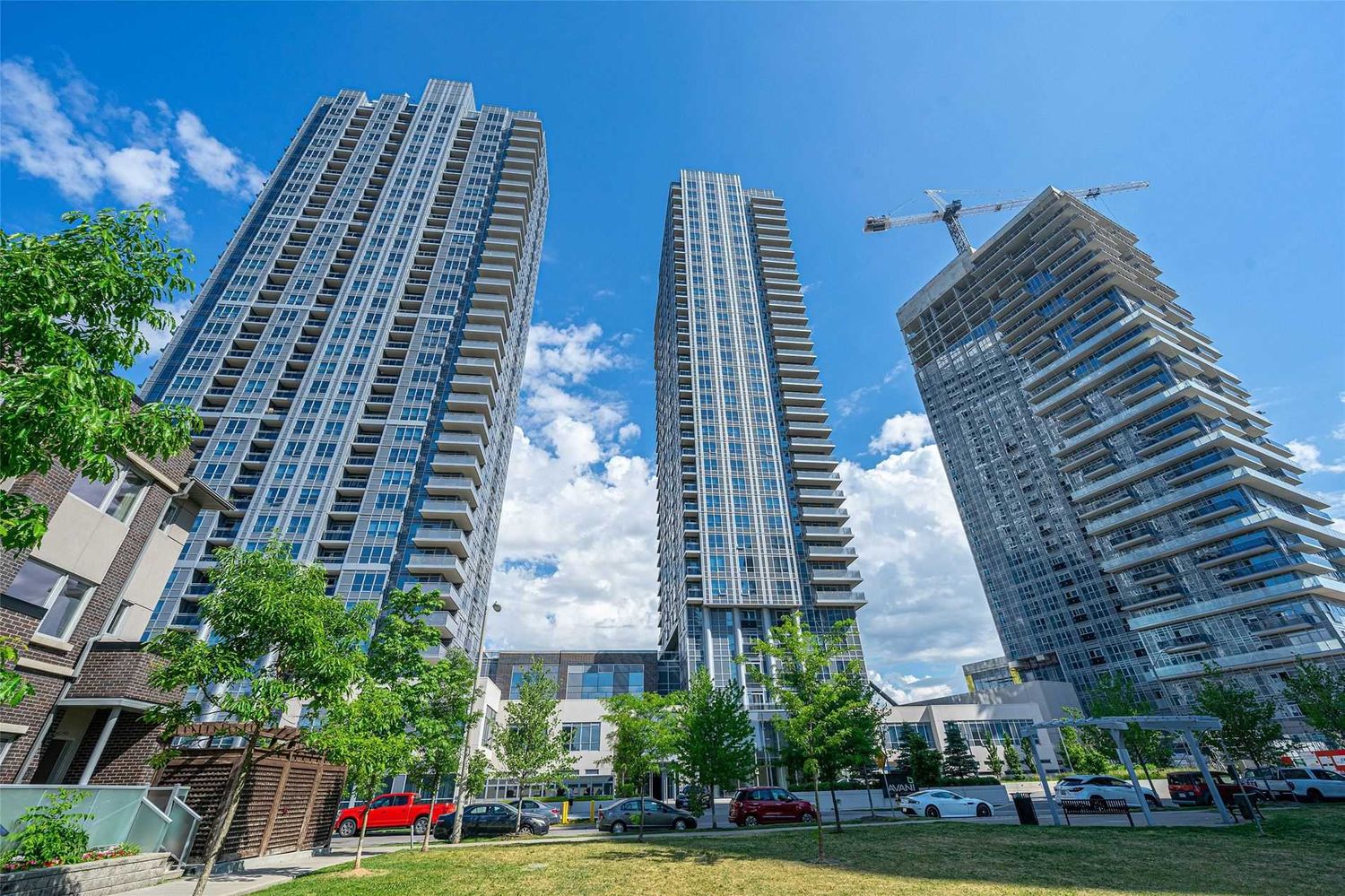 255 Village Green Square. Avani at Metrogate Condos is located in  Scarborough, Toronto - image #1 of 2