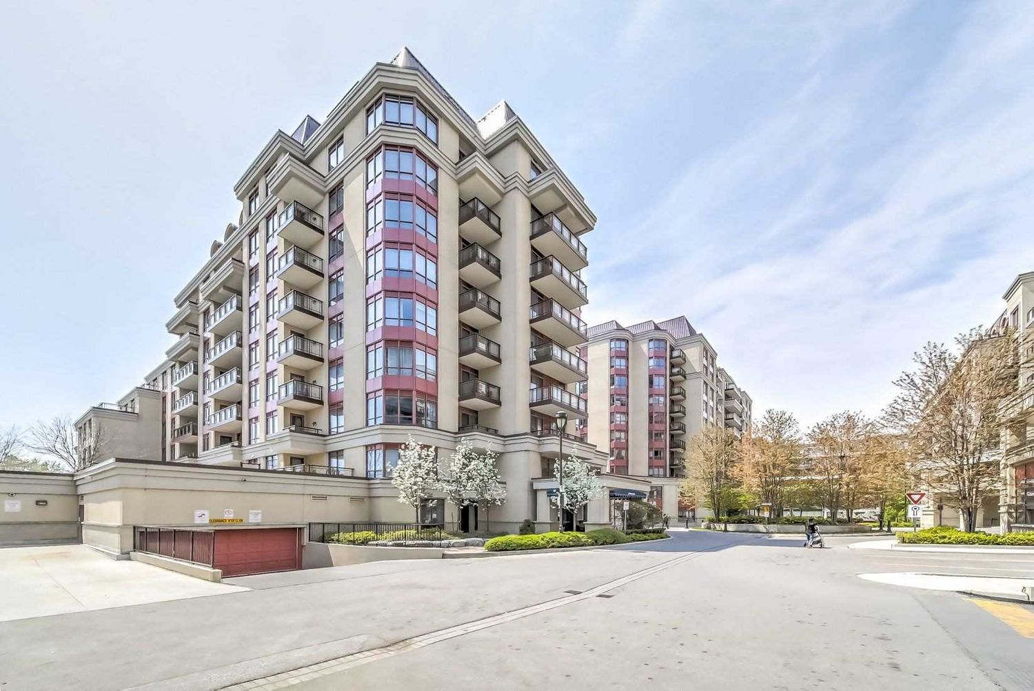 15 Rean Drive. Bayview Manor Condo is located in  North York, Toronto - image #1 of 2