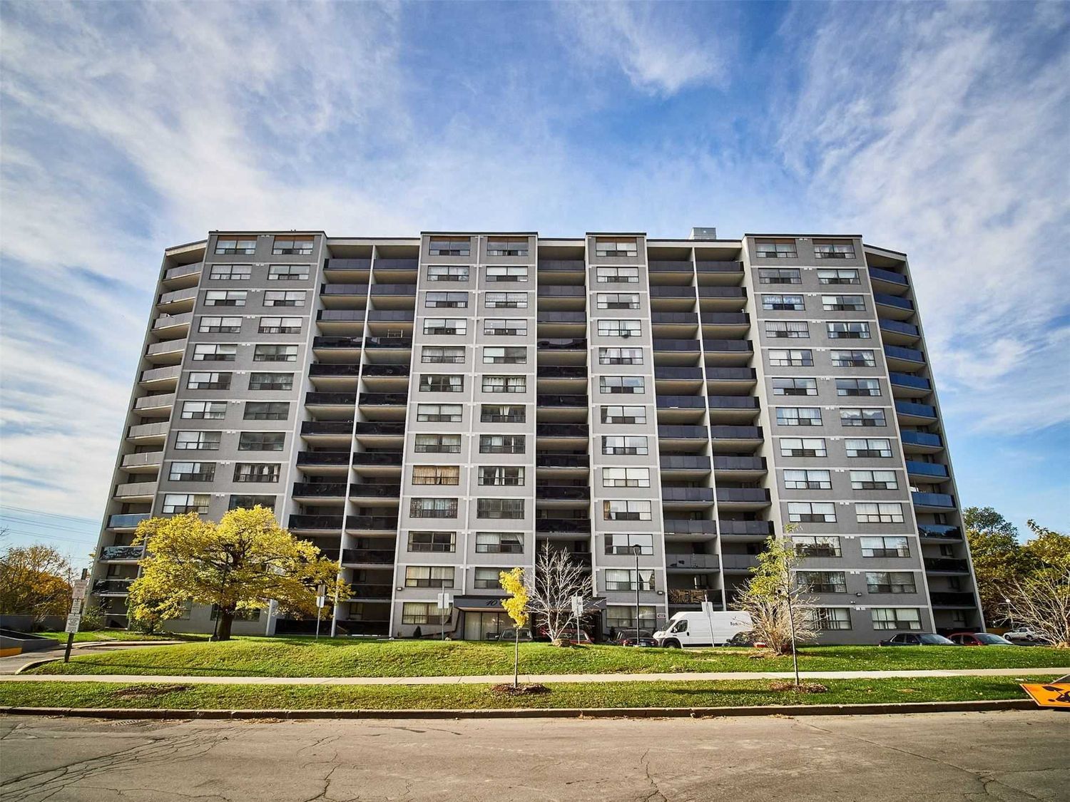 10 Tobermory Drive. Bristol House Condos is located in  North York, Toronto - image #1 of 2