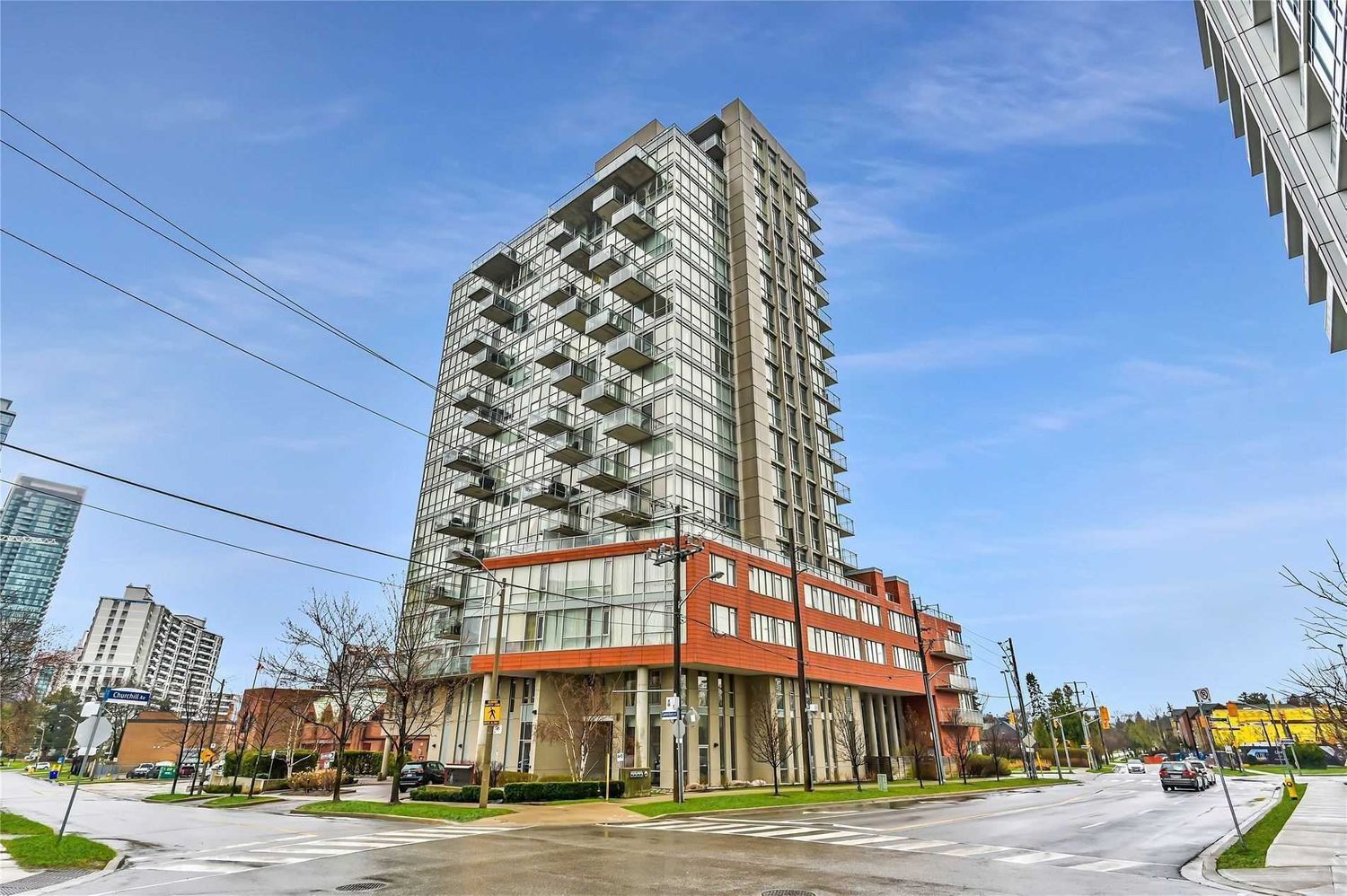 30 Canterbury Place. Dia Condominiums is located in  North York, Toronto - image #1 of 3