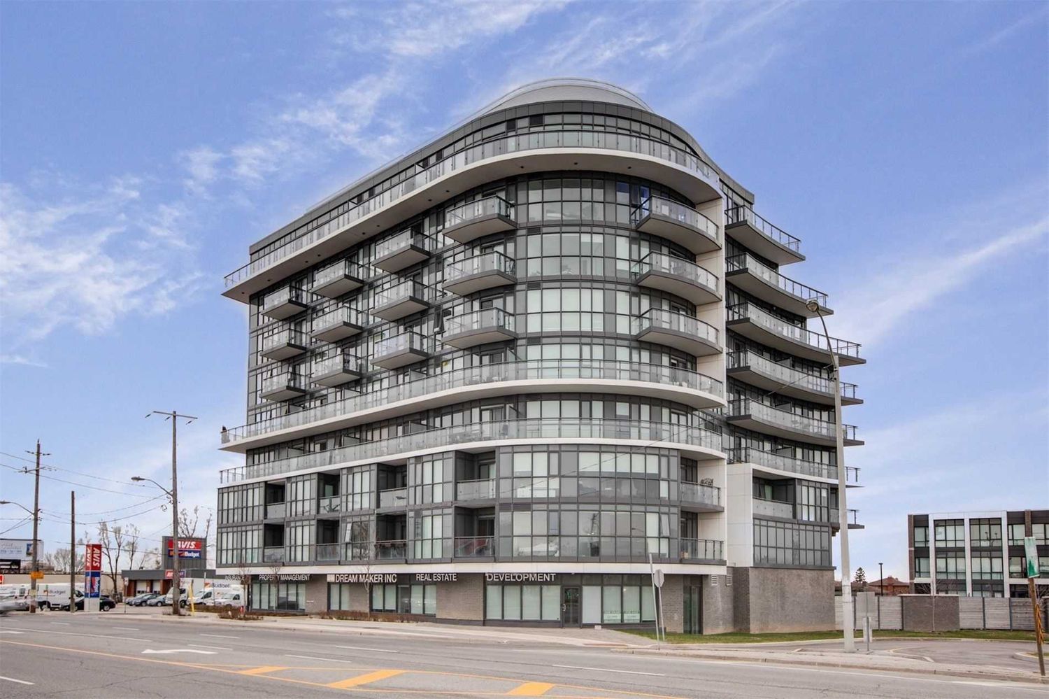 16 Mcadam Avenue. Dream Residences at Yorkdale is located in  North York, Toronto - image #1 of 2