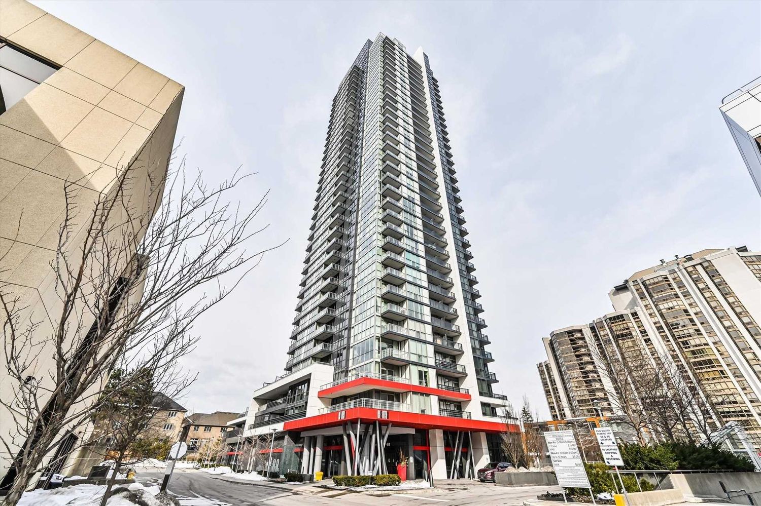 88 Sheppard Avenue E. EI8HTY8 Condos is located in  North York, Toronto - image #1 of 3