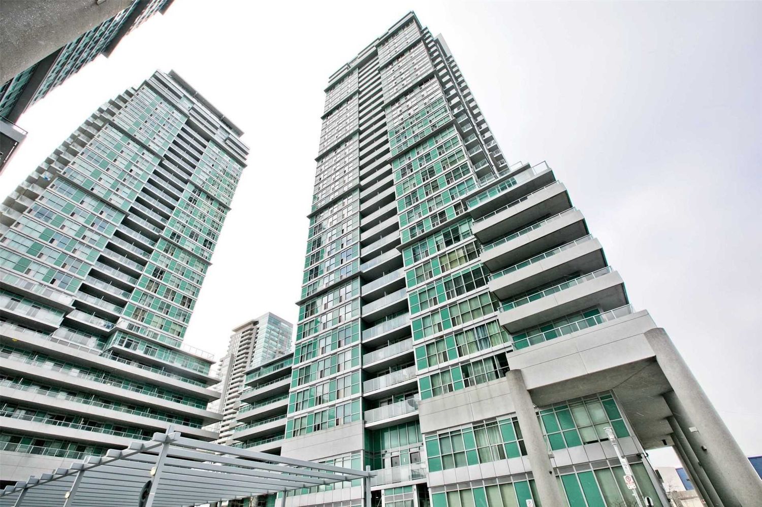 60 Town Centre Court. EQ2 Condos is located in  Scarborough, Toronto - image #2 of 2