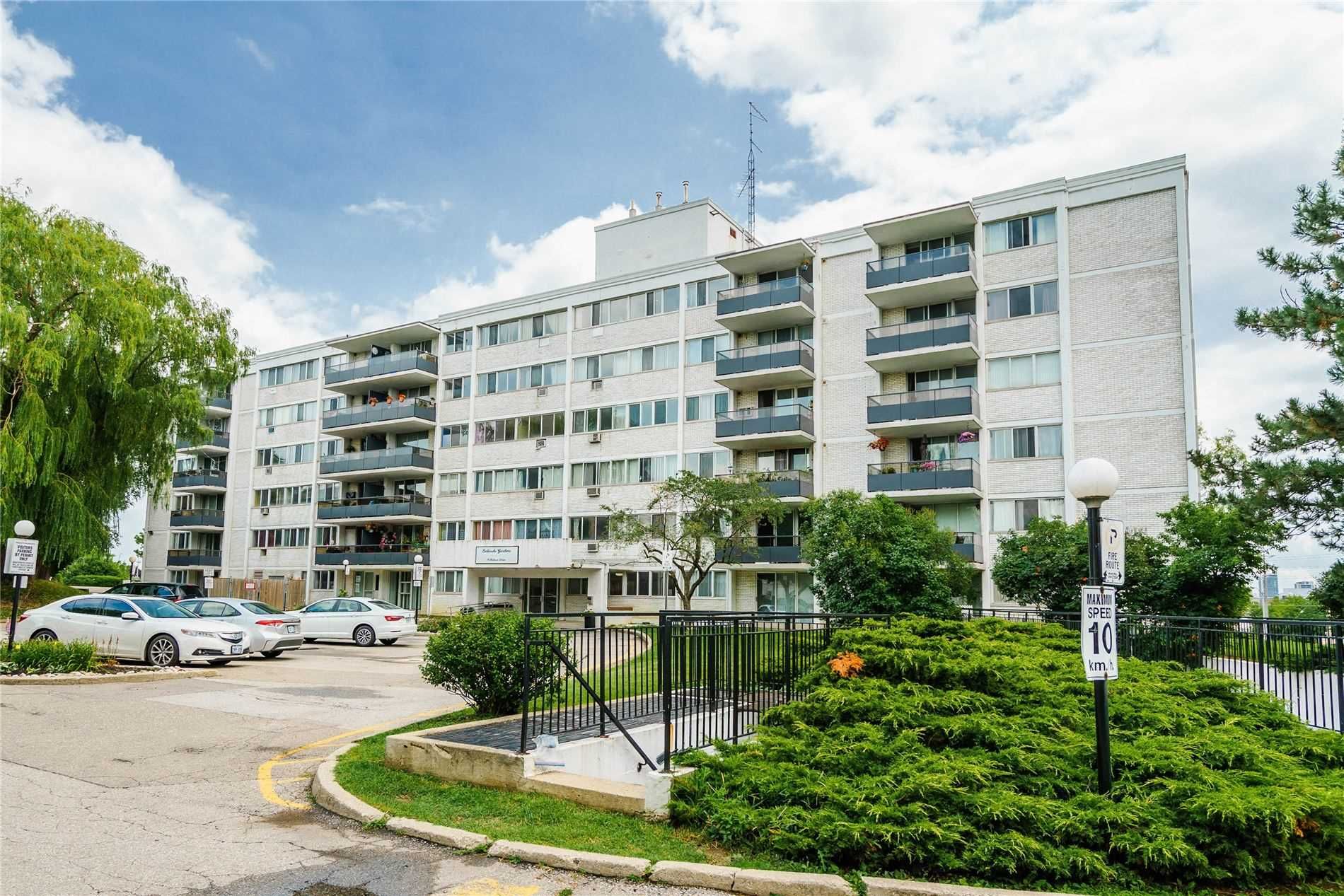 11 Neilson Dr Etobicoke Gardens Condos 3 Beds 2 Baths Unit 204