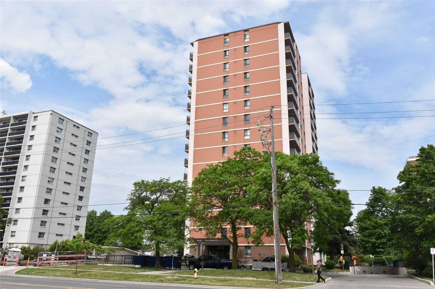 2721 Victoria Park Avenue. Fairmont Place Condos is located in  Scarborough, Toronto - image #1 of 3