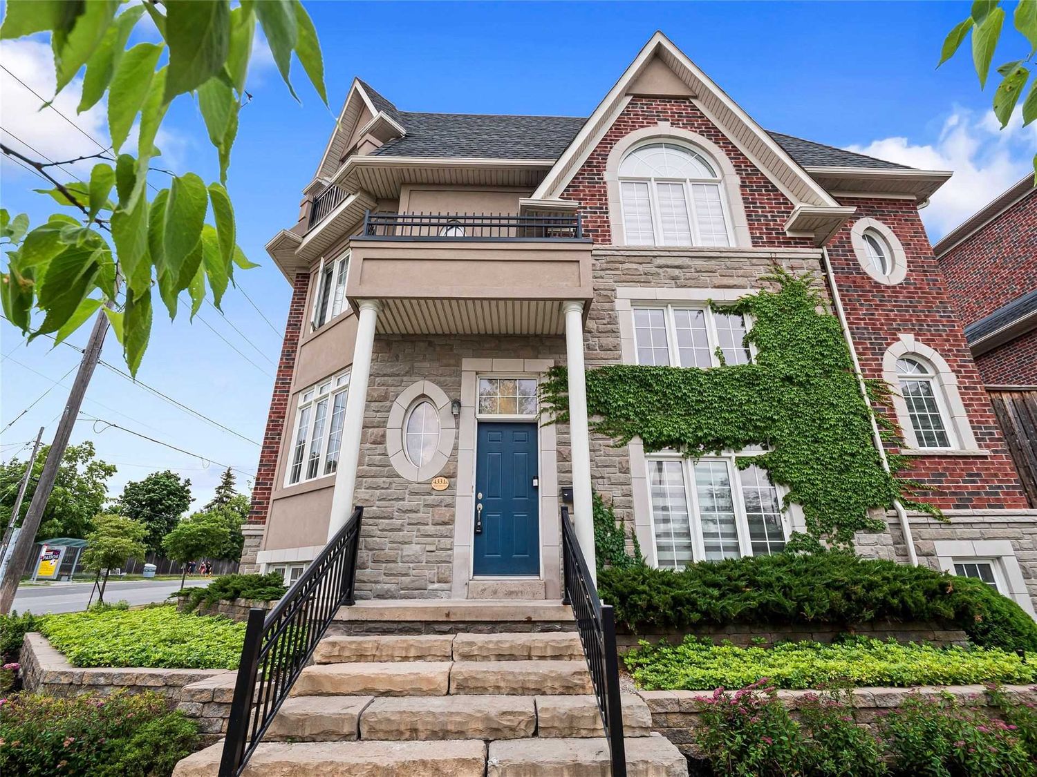 121 Mill Rd & 129 Mill Rd & 4321 Bloor St W & 4331 Bloor St W