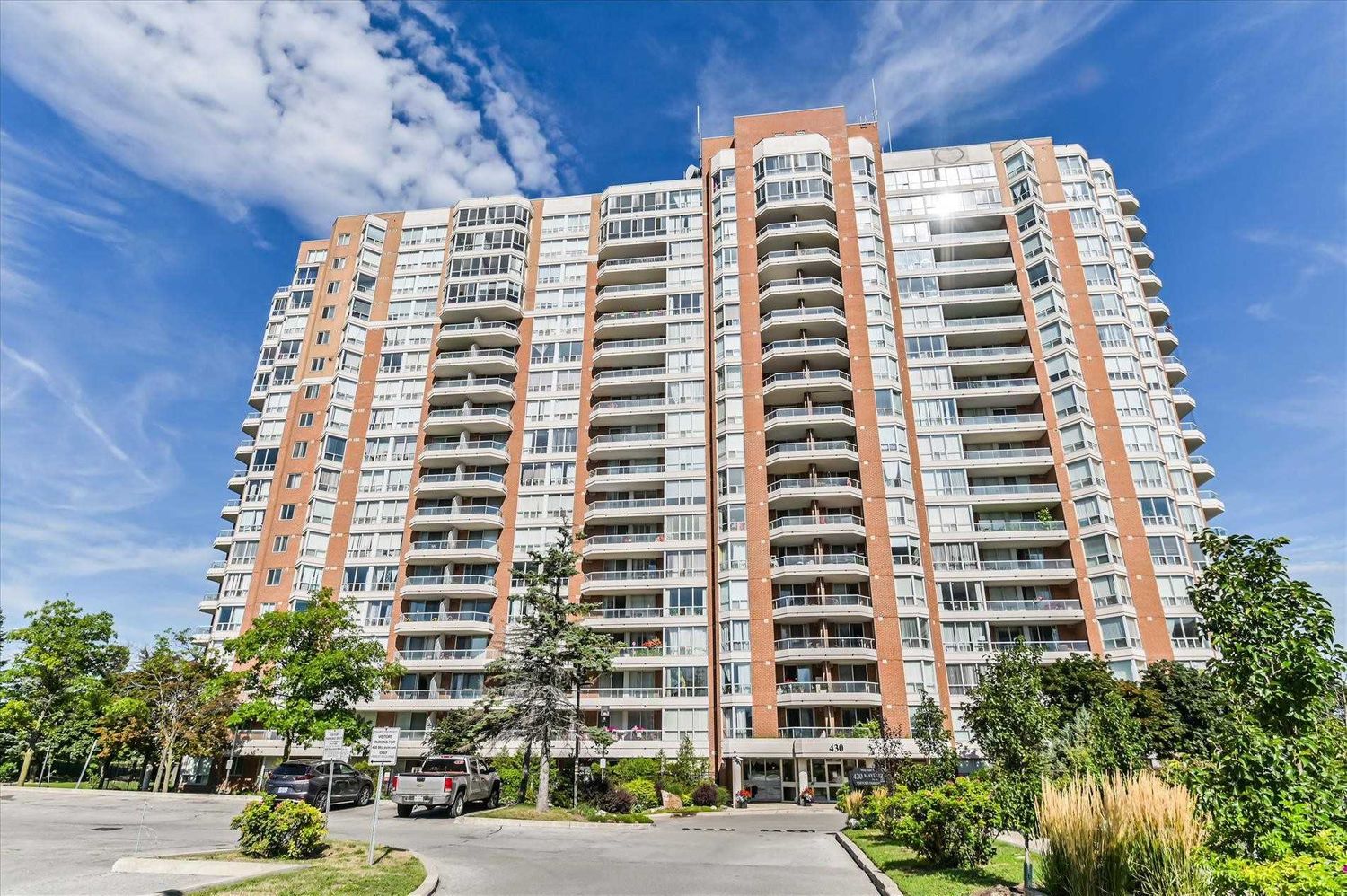 430 Mclevin Avenue. Mayfair on the Green III Condos is located in  Scarborough, Toronto - image #1 of 2