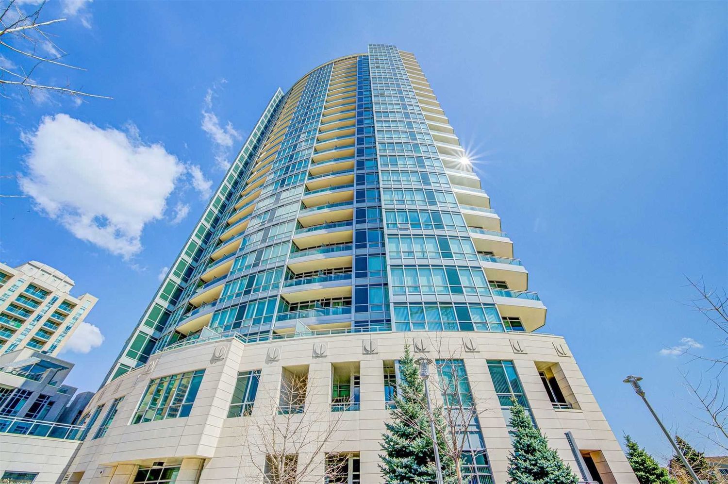 18 Holmes Avenue. Mona Lisa Residences is located in  North York, Toronto - image #2 of 2