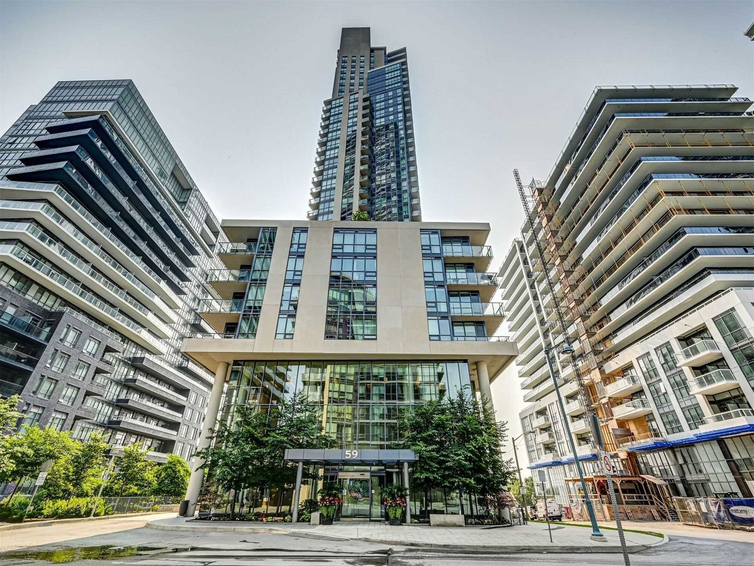 59 Annie Craig Drive. Ocean Club Waterfront Condominiums is located in  Etobicoke, Toronto - image #1 of 3