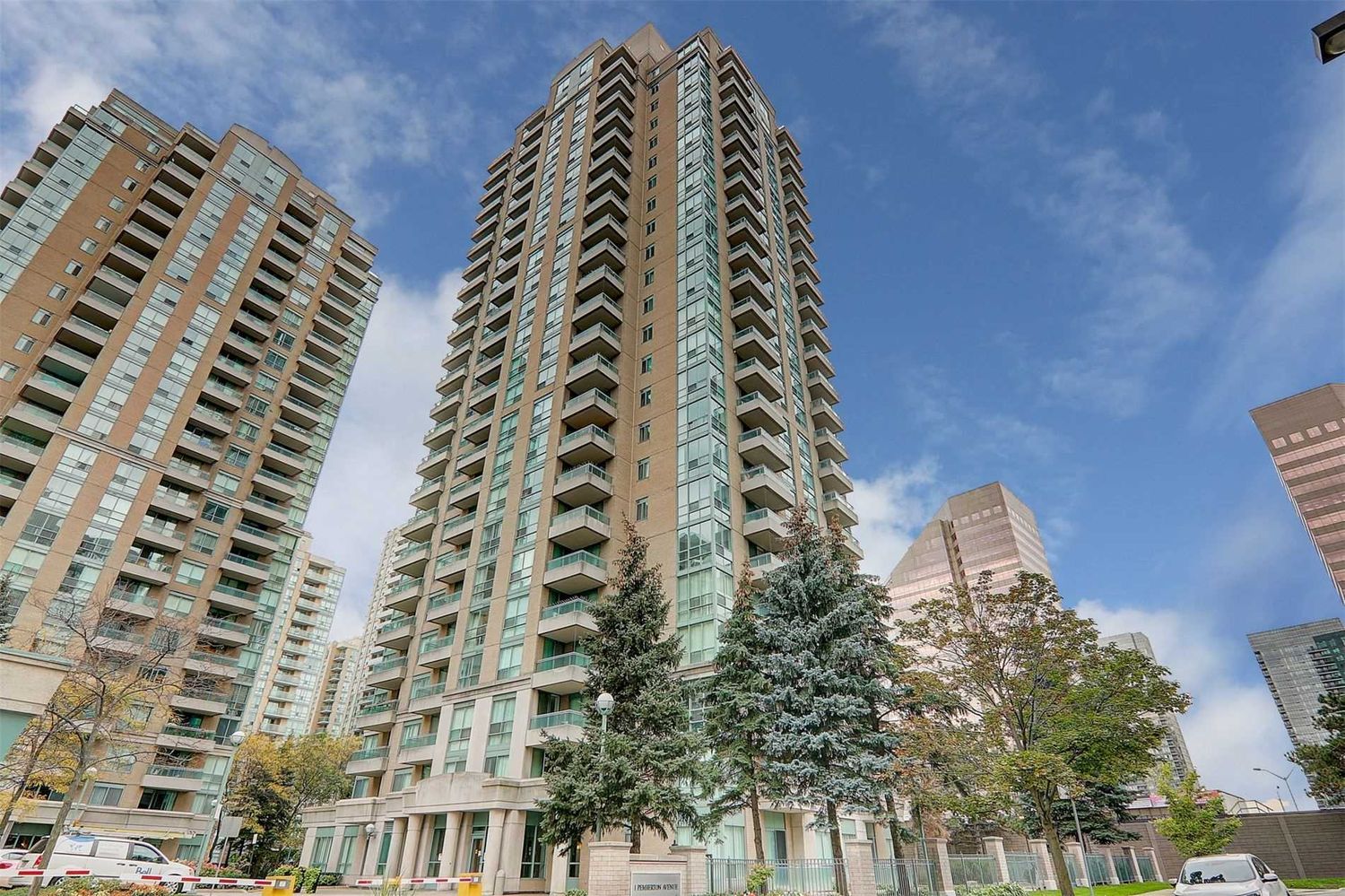 1 Pemberton Avenue. Park Lane I Condos is located in  North York, Toronto - image #2 of 3