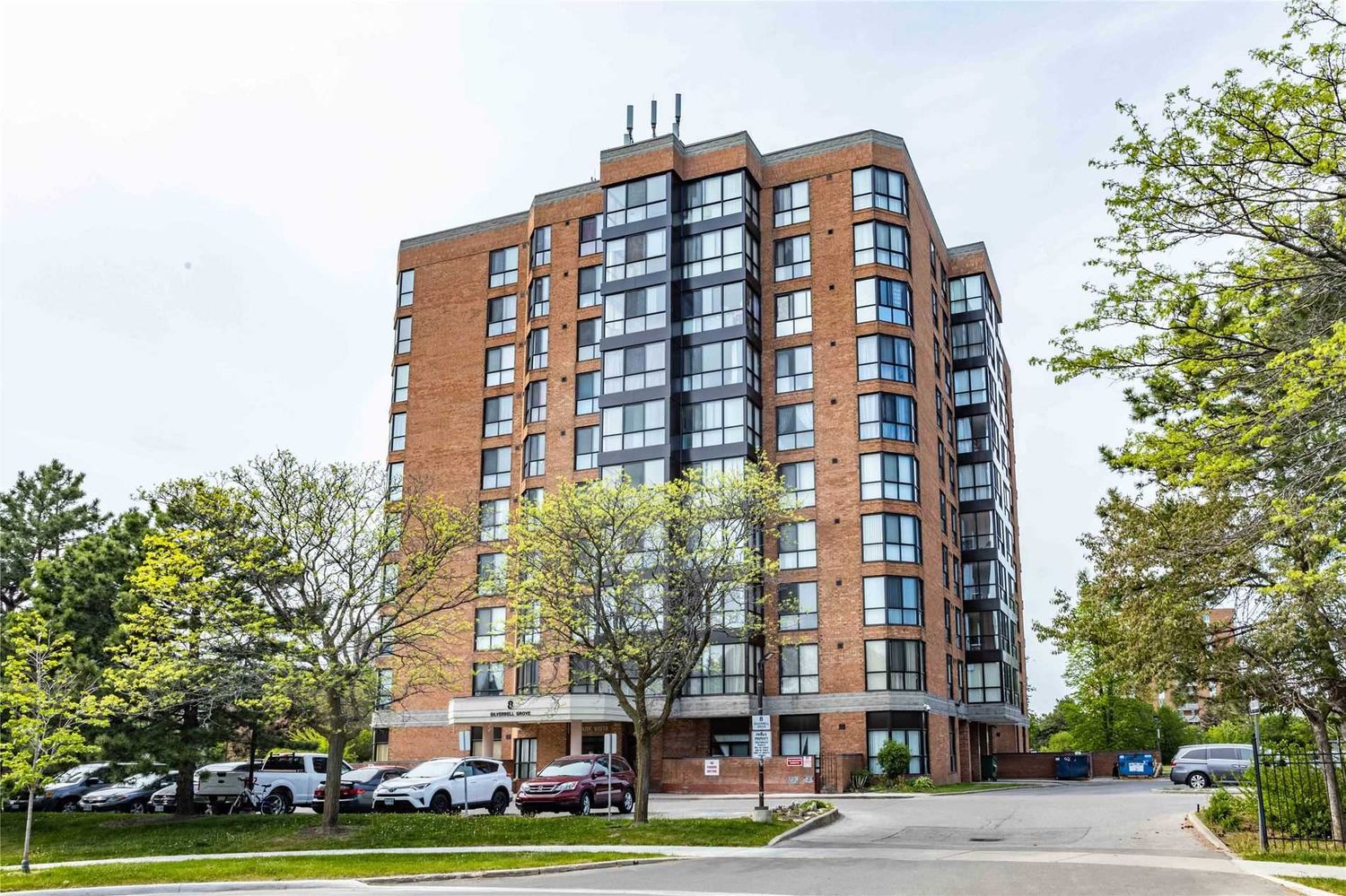 8 Silverbell Grve. Park Vista - Silverbell Grove Condos is located in  Scarborough, Toronto - image #1 of 2