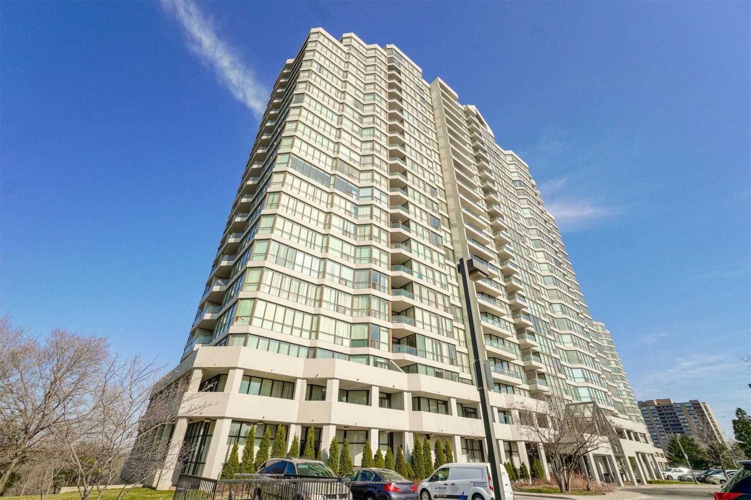 3 Rowntree Road. Platinum on the Humber II Condos is located in  Etobicoke, Toronto - image #2 of 2