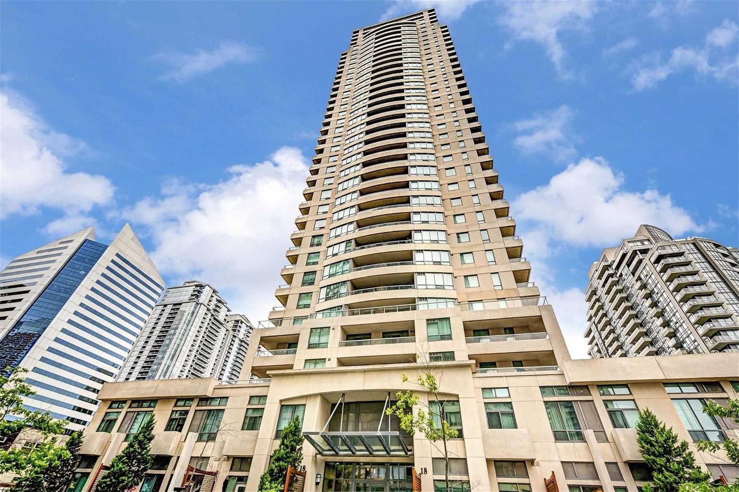 18 Spring Garden Avenue. Platinum Towers XO Condos is located in  North York, Toronto - image #2 of 2