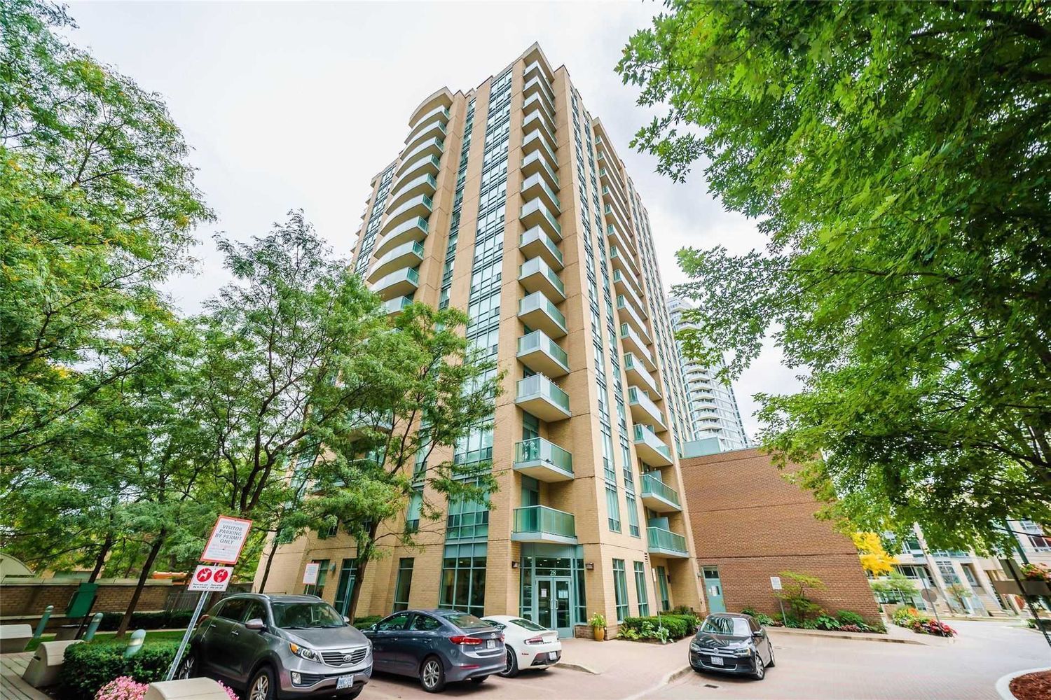 28 Olive Avenue. Princess Place II Condos is located in  North York, Toronto - image #1 of 2