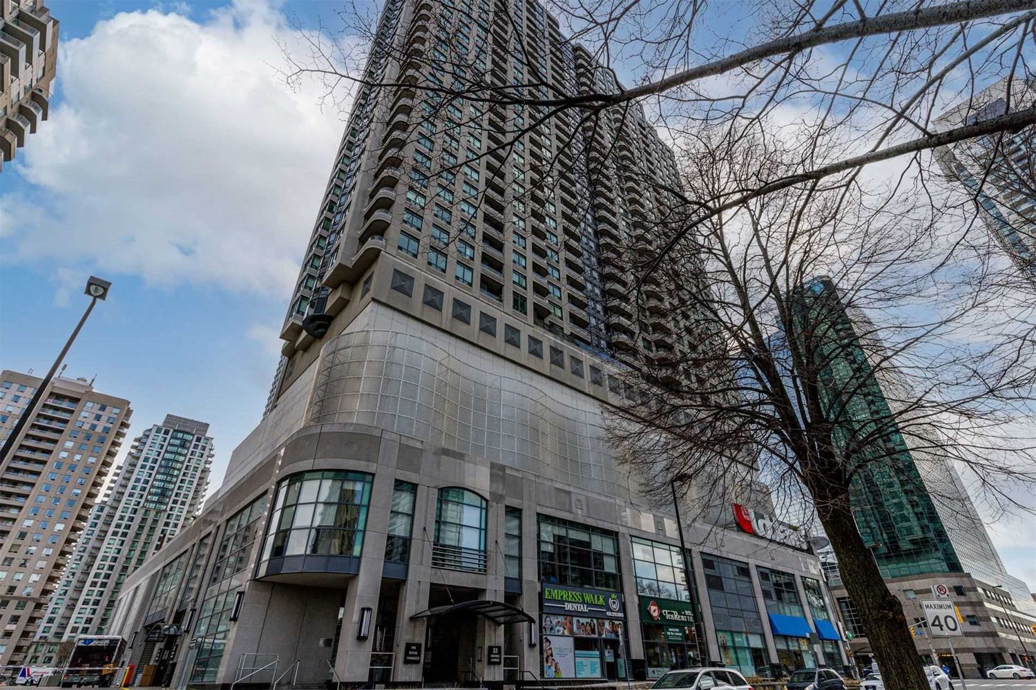 33 Empress Avenue. Royal Pinnacle Condos is located in  North York, Toronto - image #3 of 3