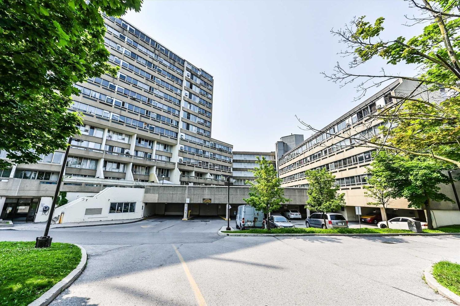 5580 Sheppard Avenue E. Sheppard Place Condominium is located in  Scarborough, Toronto - image #2 of 2