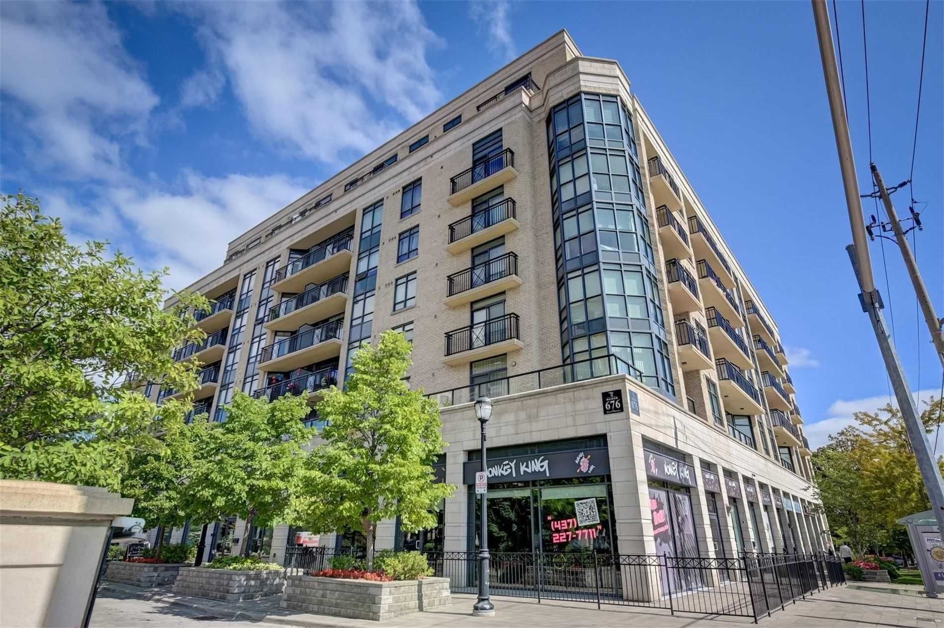 676 Sheppard Ave E St Gabriel Manor Condos 1 Bed + Den 2 Baths