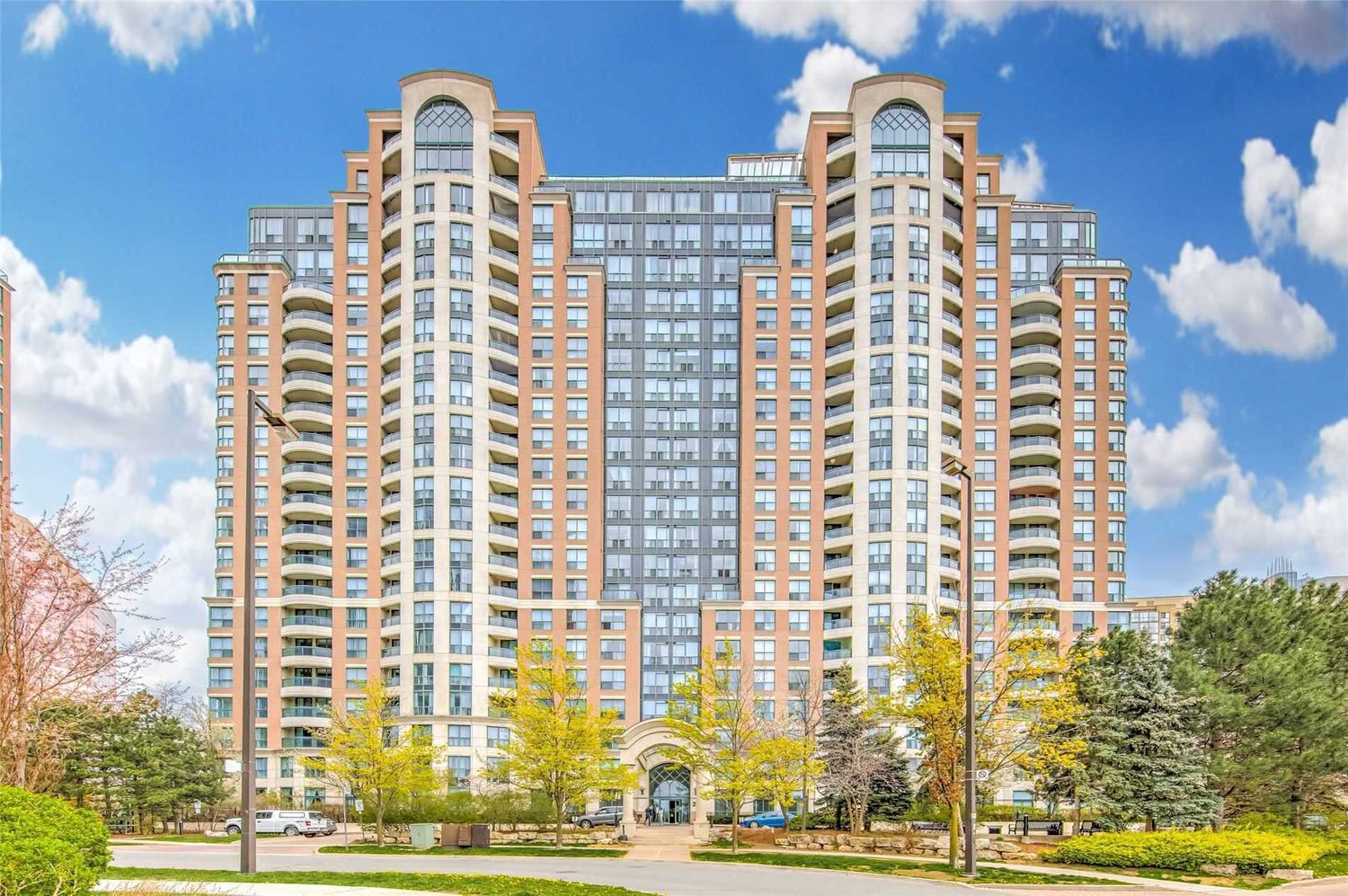 23 Lorraine Drive. Symphony Square Condos is located in  North York, Toronto - image #1 of 3