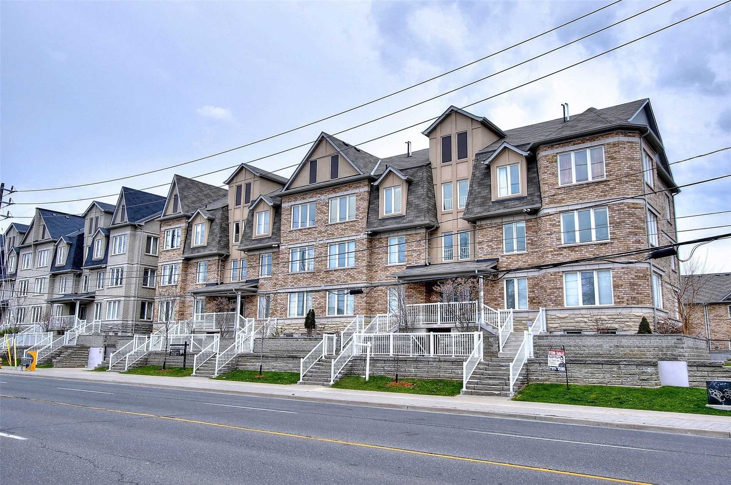 647-649 Warden Avenue. The Balsam Townhomes is located in  Scarborough, Toronto - image #2 of 2