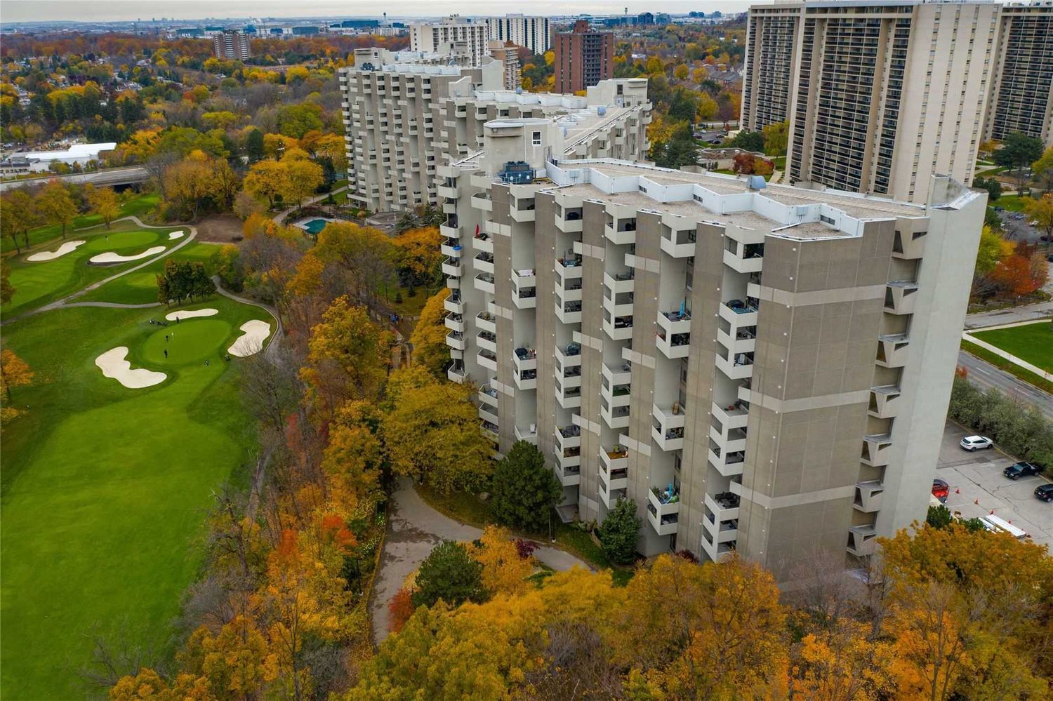 284-300 Mill Road. The Masters Condos is located in  Etobicoke, Toronto - image #2 of 2