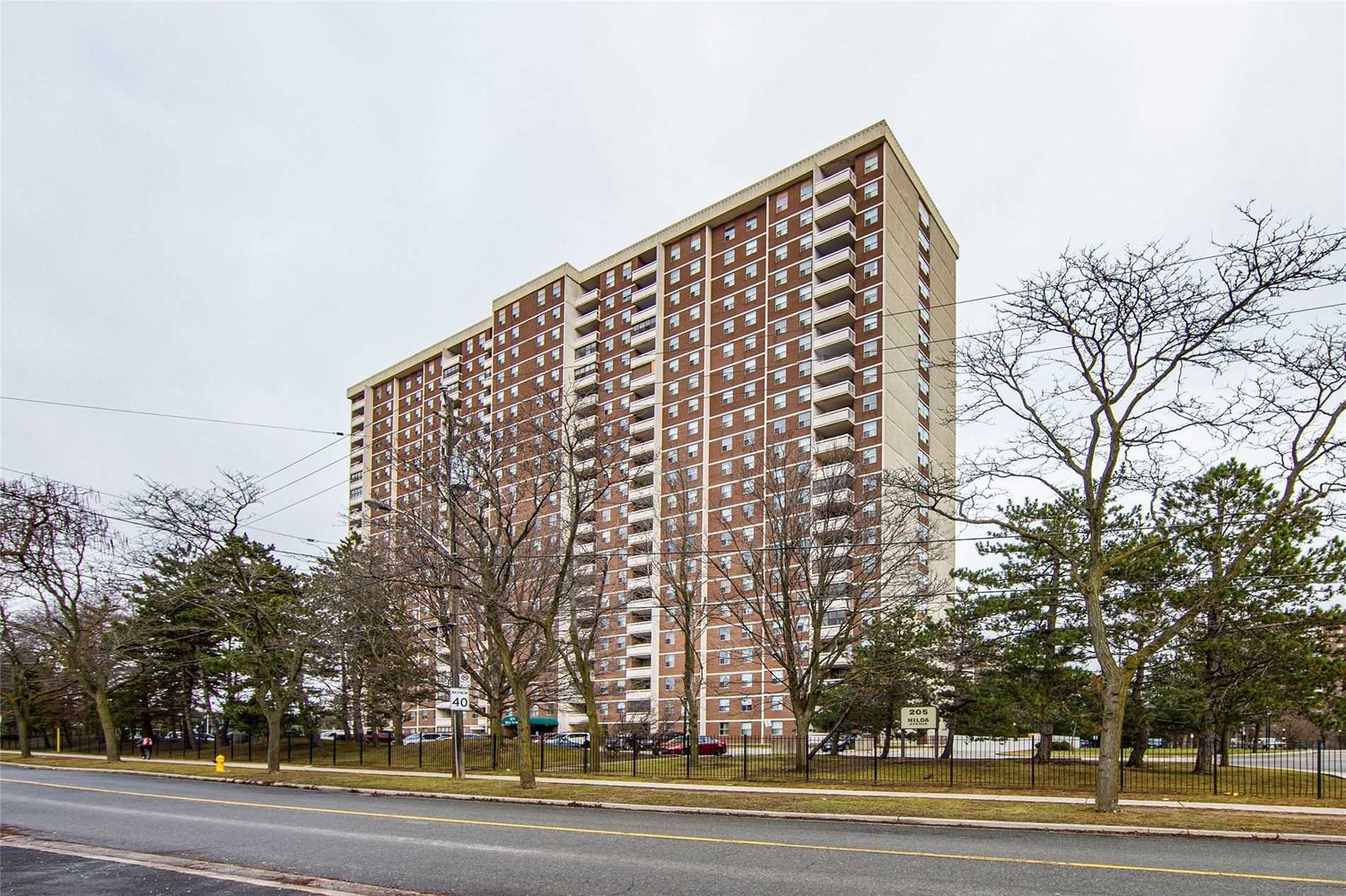 205 Hilda Avenue. The Monarchy Condos is located in  North York, Toronto - image #1 of 2