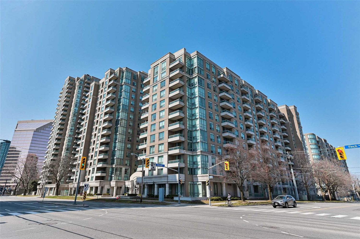 29 Pemberton Avenue. The Plaza Condos is located in  North York, Toronto - image #1 of 3