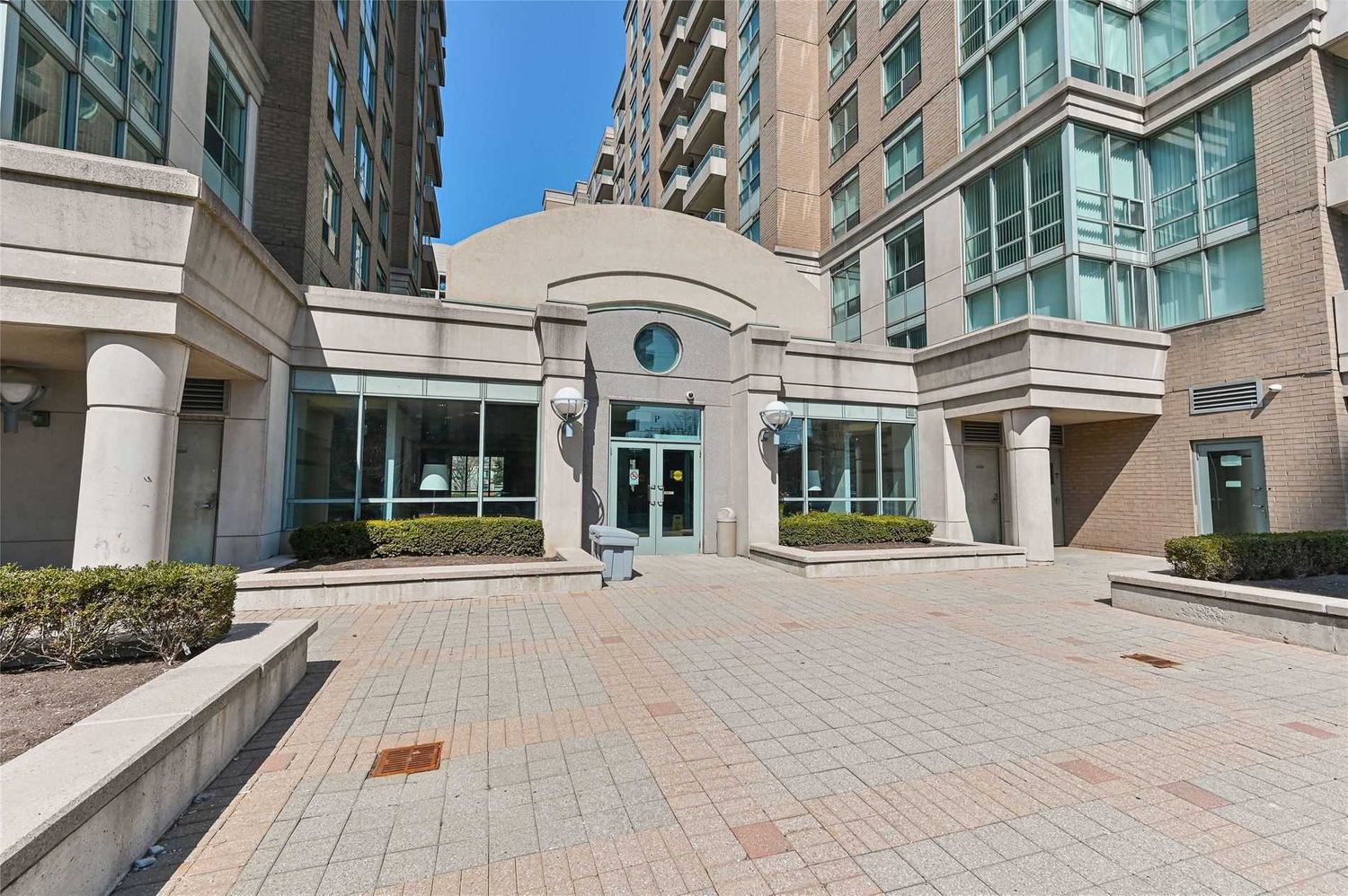 29 Pemberton Avenue. The Plaza Condos is located in  North York, Toronto - image #2 of 3