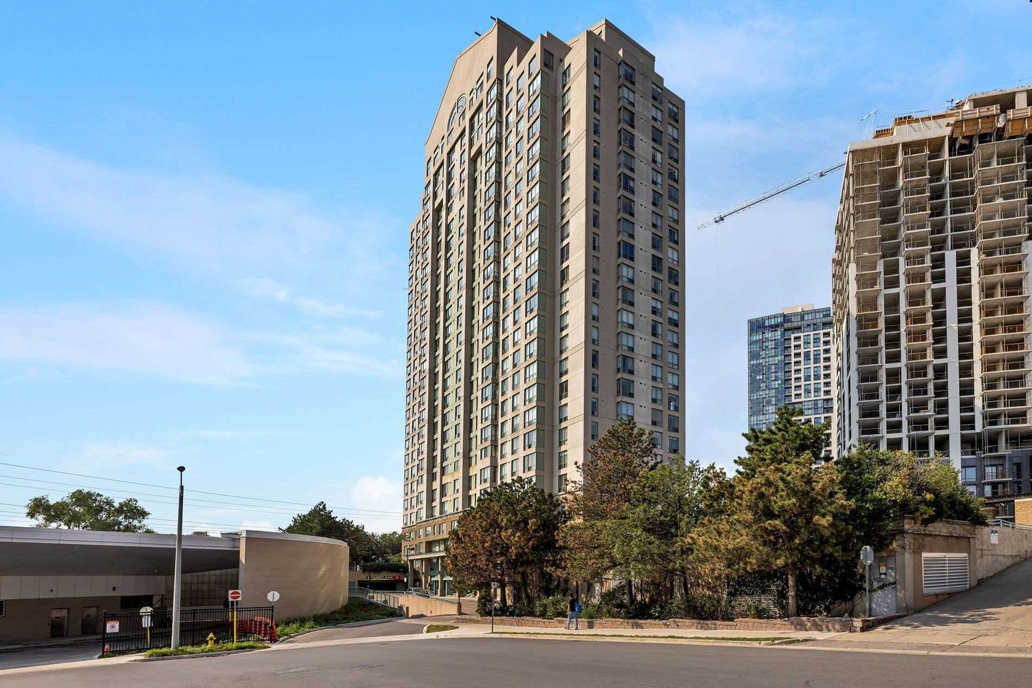 101 Subway Crescent. The Residences at Kingsgate is located in  Etobicoke, Toronto - image #1 of 2